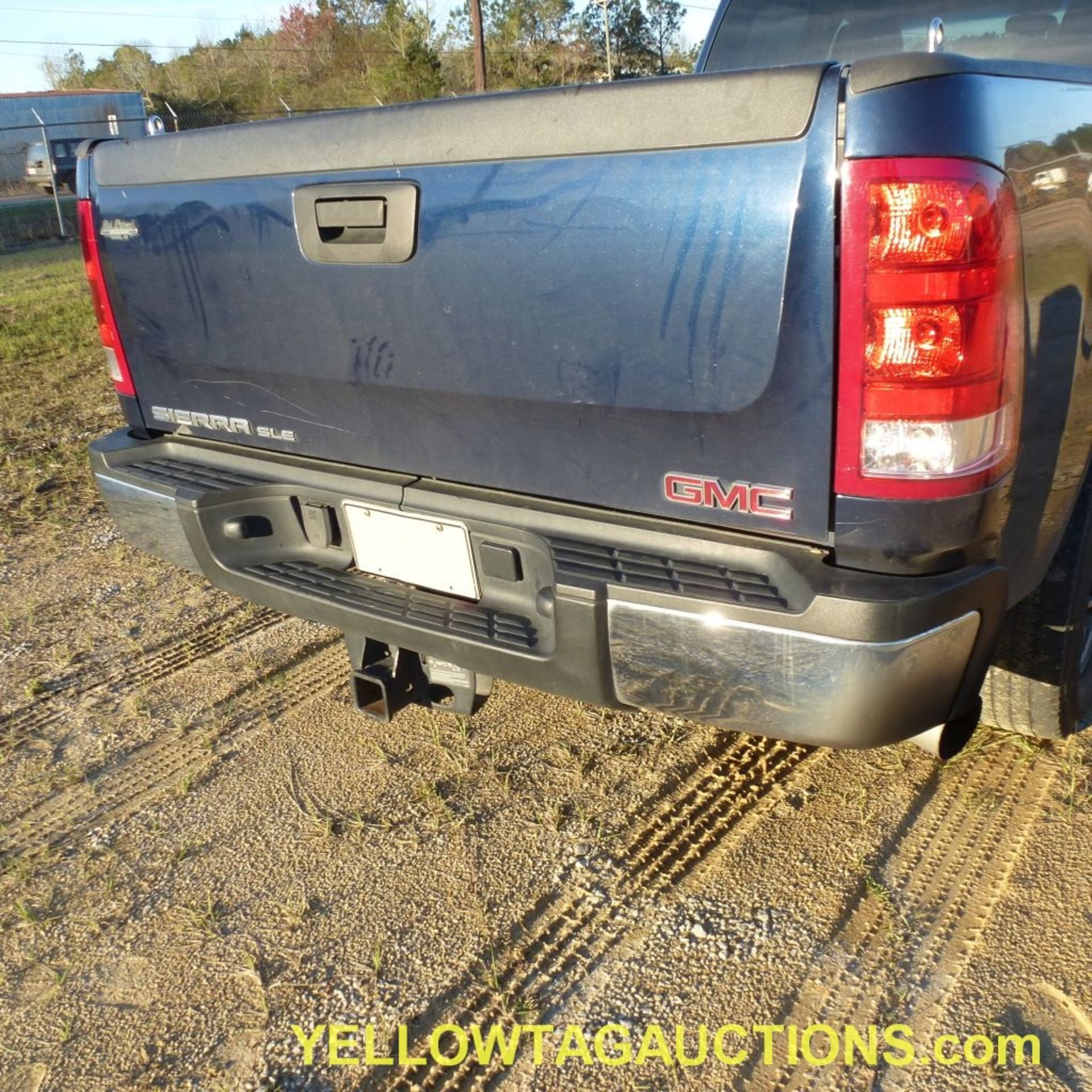 2012 GMC Sierra SLE 2500 HD Long Bed Truck|VIN #1GT110C84CF171001; Miles: 247,876; 6.6 Dura Max - Image 22 of 94