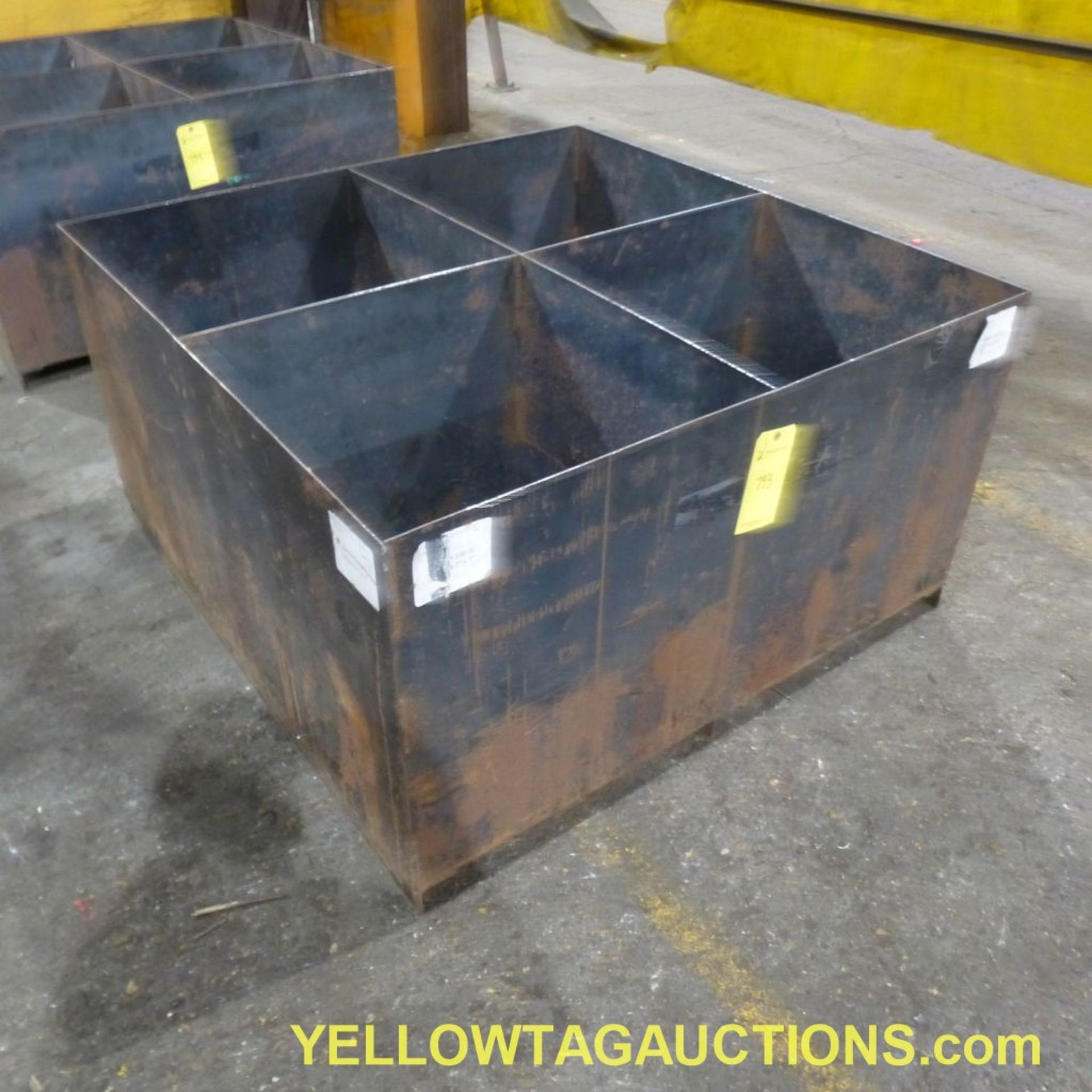 Lot of (1) 4-Section Parts Bin|Tag: 793 - Image 2 of 2