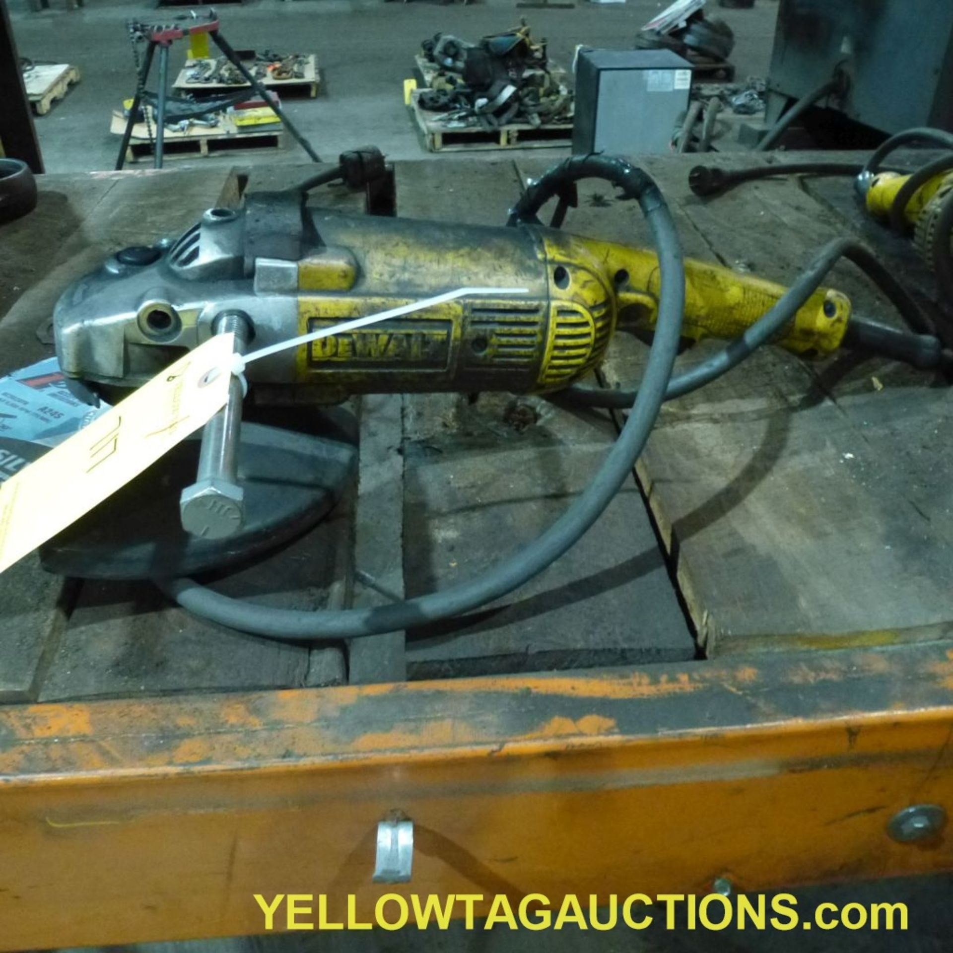 DeWalt Angle Grinder|DWE4510; 120V|Tag: 717