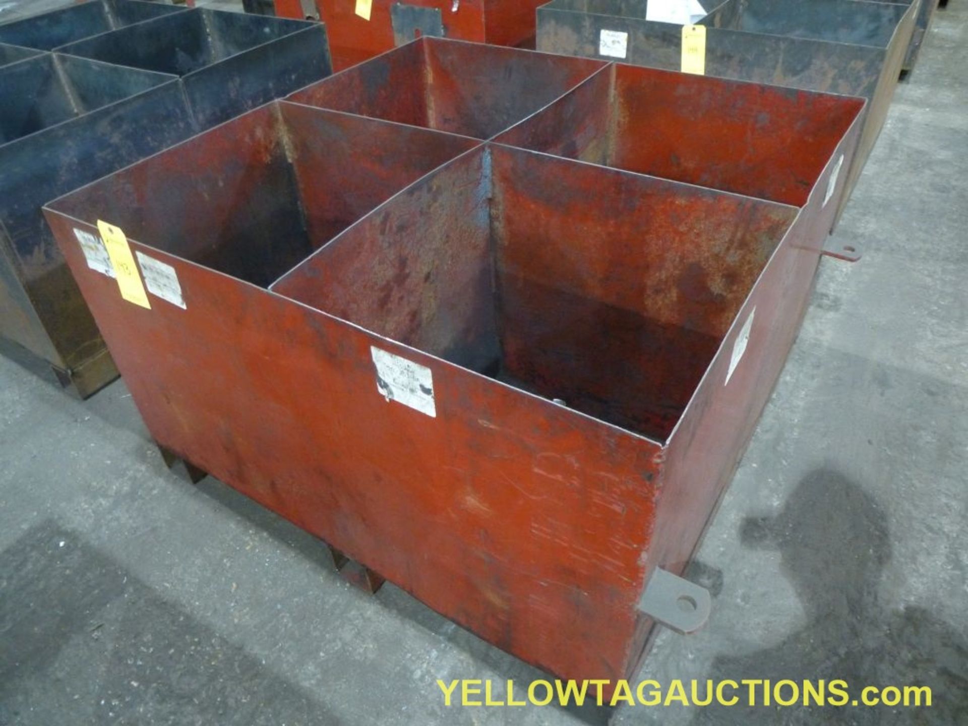 Lot of (1) 4-Section Parts Bin|Tag: 143