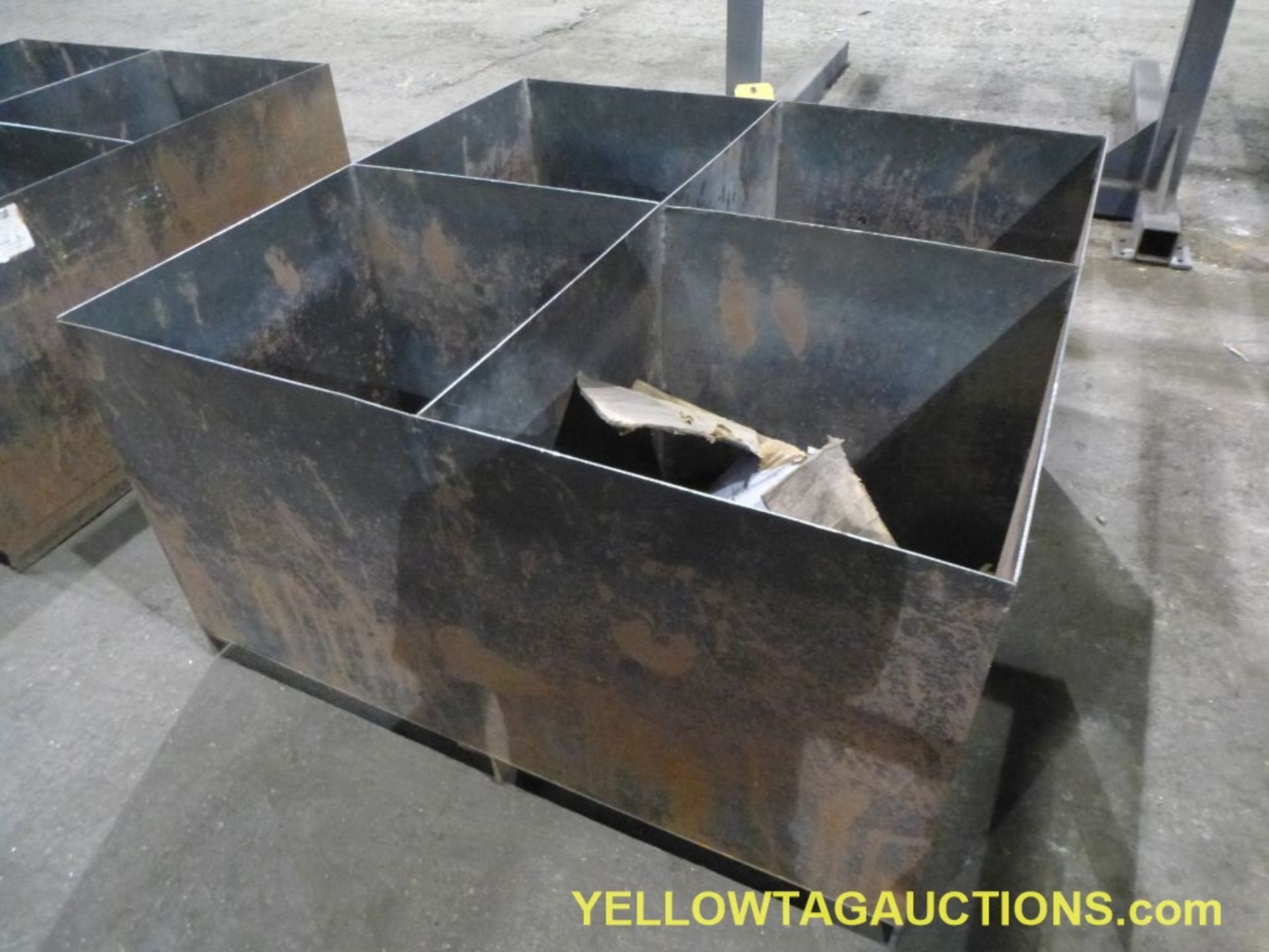 Lot of (1) 4-Section Parts Bin|Tag: 140 - Image 3 of 3