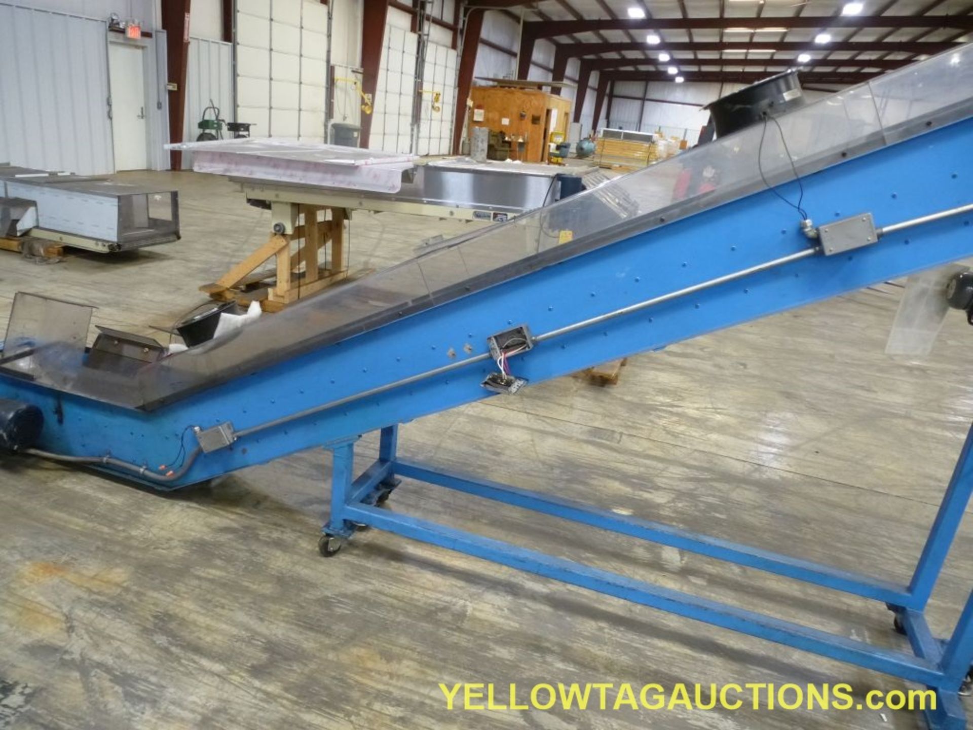 Incline Conveyor|115/208/230V; Length: 156"; Discharge Height: 80"; Width: 12"; Infeed Bin: 36"| - Image 5 of 6