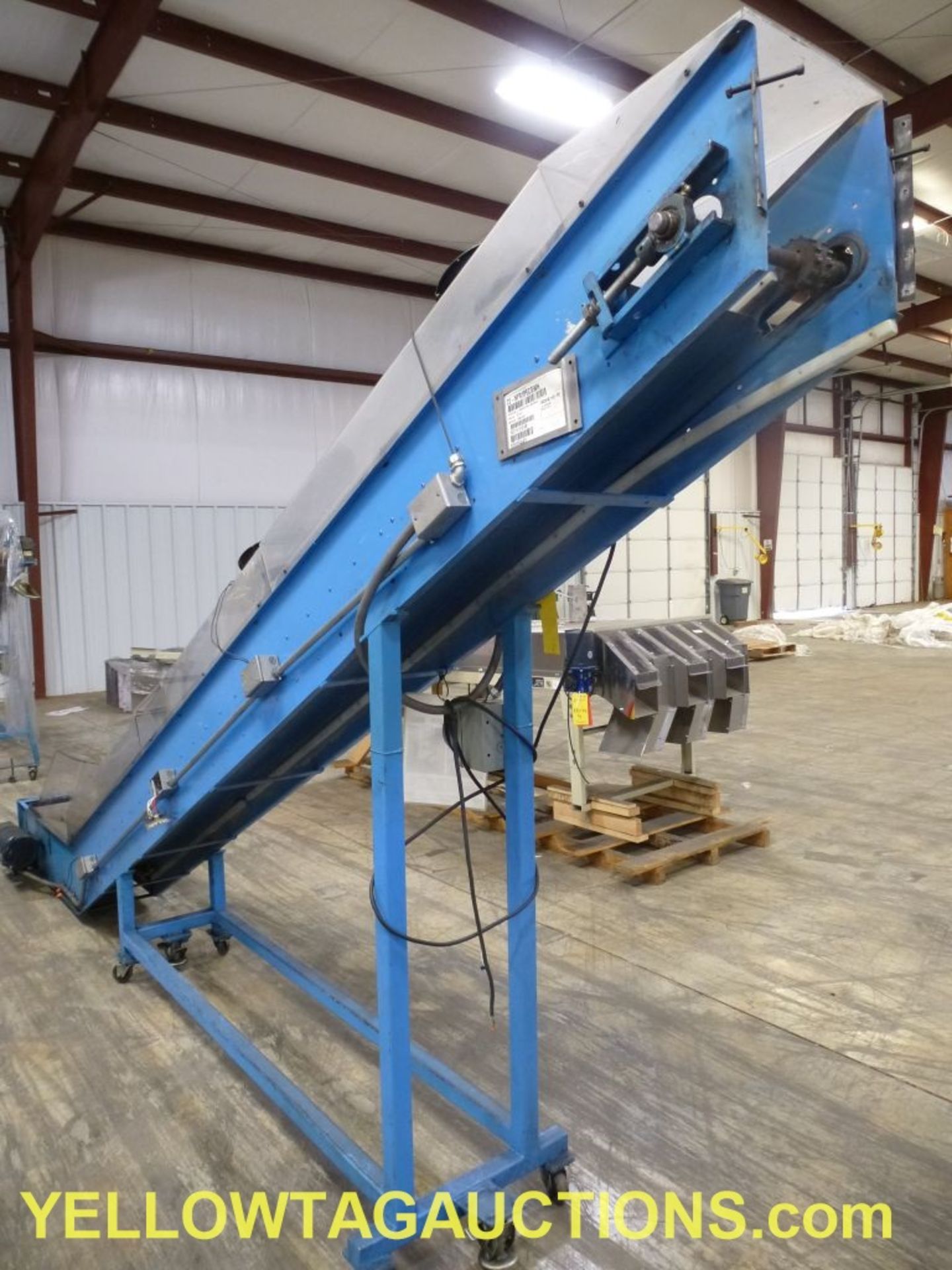 Incline Conveyor|115/208/230V; Length: 156"; Discharge Height: 80"; Width: 12"; Infeed Bin: 36"| - Image 6 of 6