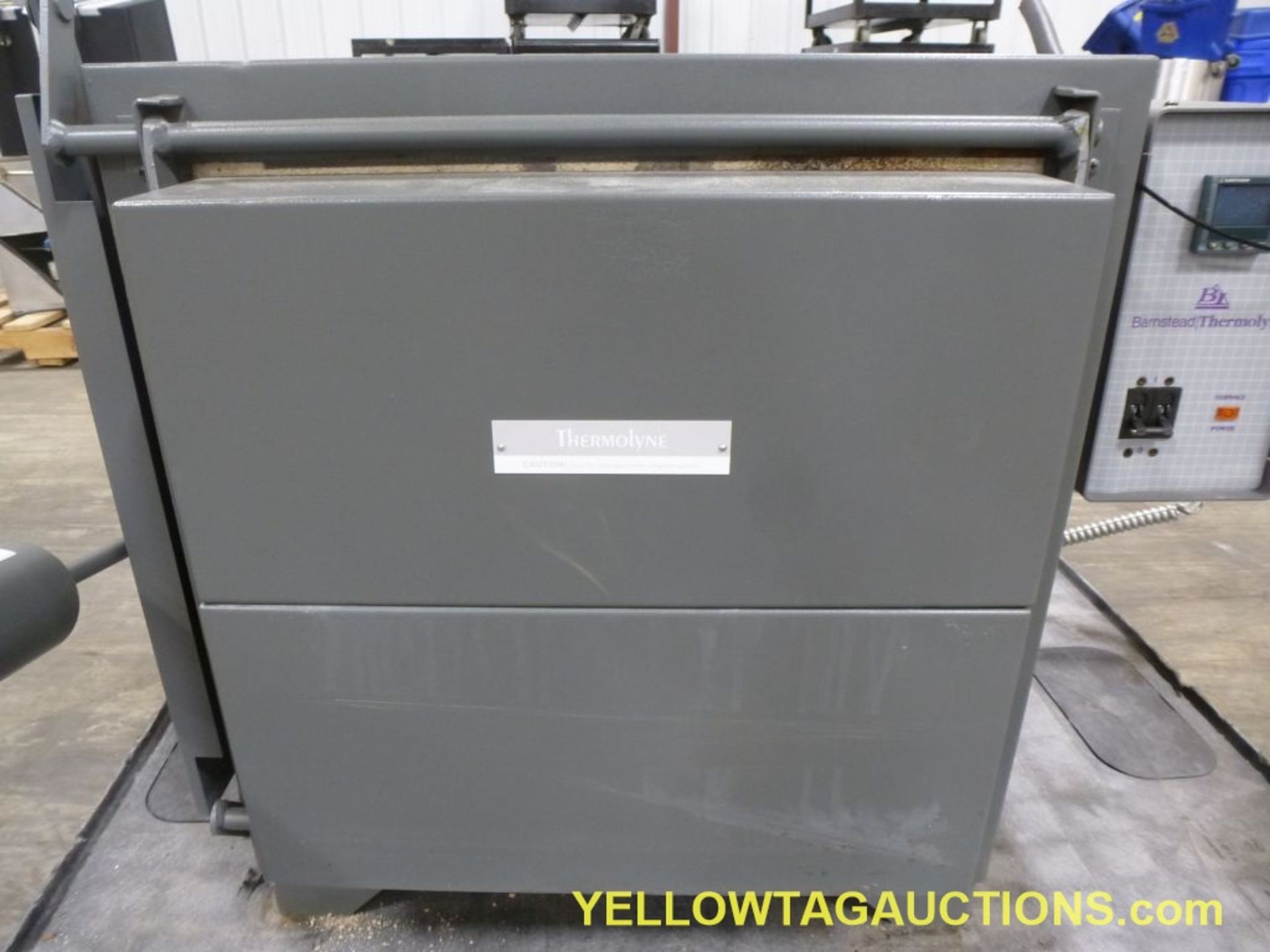 Thermolyne Oven|Model No. FA1730; 240V; 24A; 5,800 W; 1-Phase|Lot Loading Fee: $5.00 - Image 3 of 8