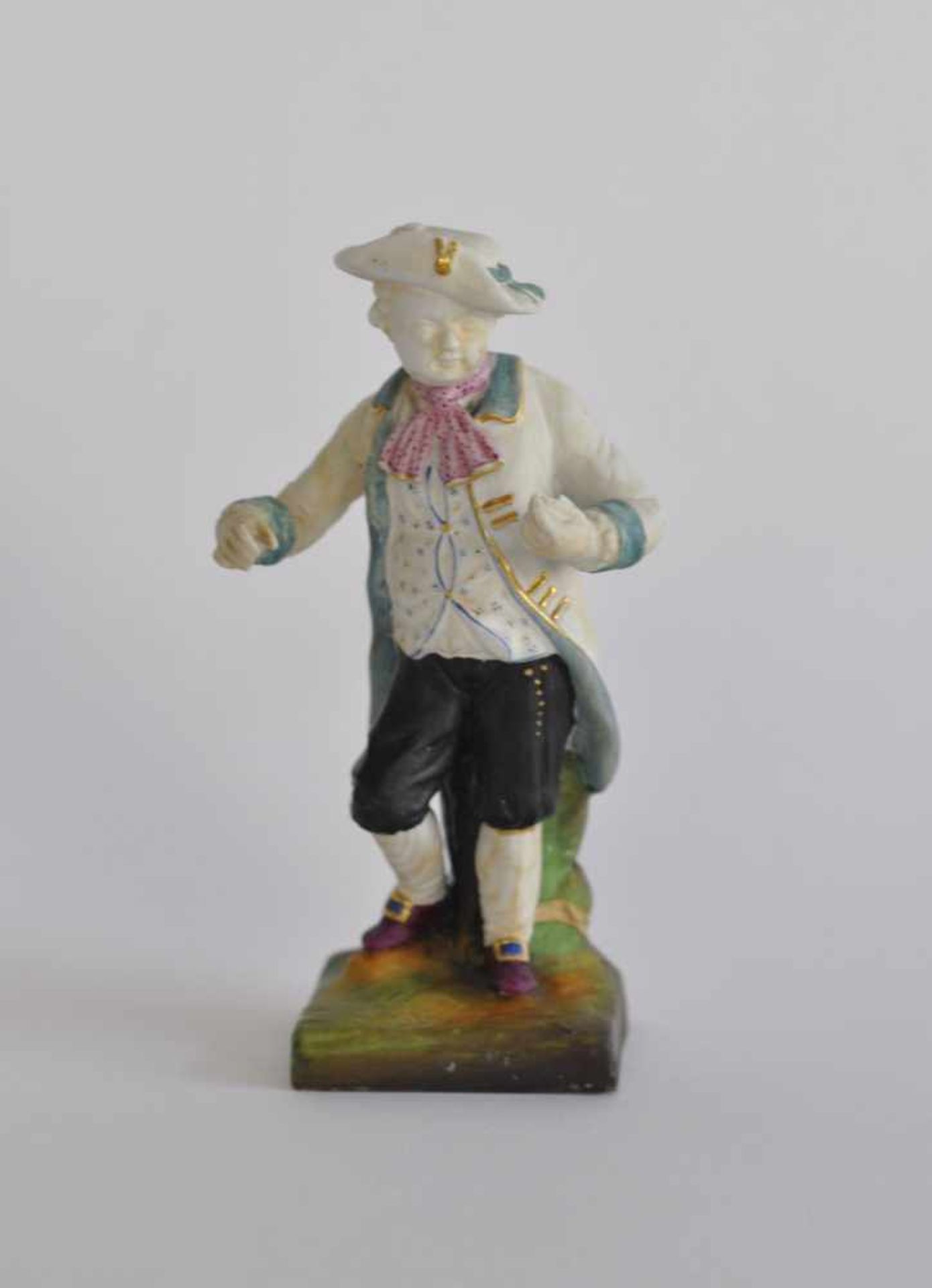 FIGUR, Historismus-Epoche, Bisquit-Porzellan, tanzender Höfling, polychrom, rechteckige