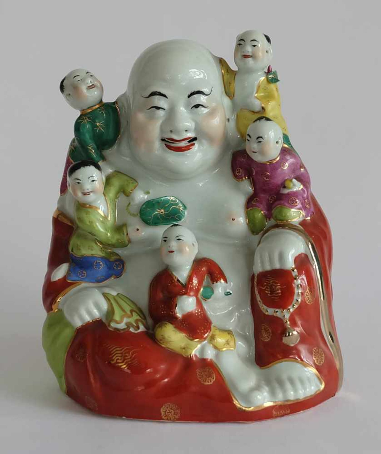 FIGUR, Putai, Hongkong, Porzellan, polychrom gefasst, goldstaffiert, H 24,5 cm