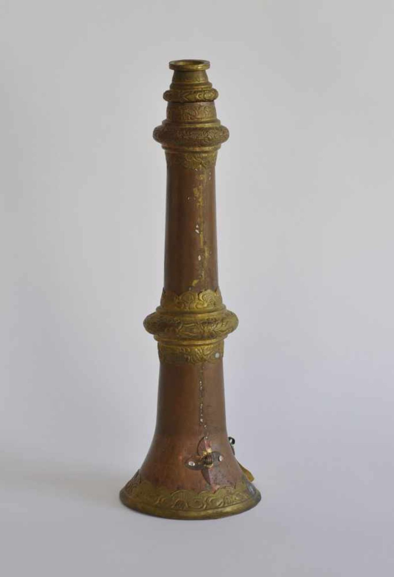 DUNGCHEN/ LANGHORN, Tibet, Kupfer/ Messing, getrieben, graviert, ausziehbar, L 90 bzw. 40 cm