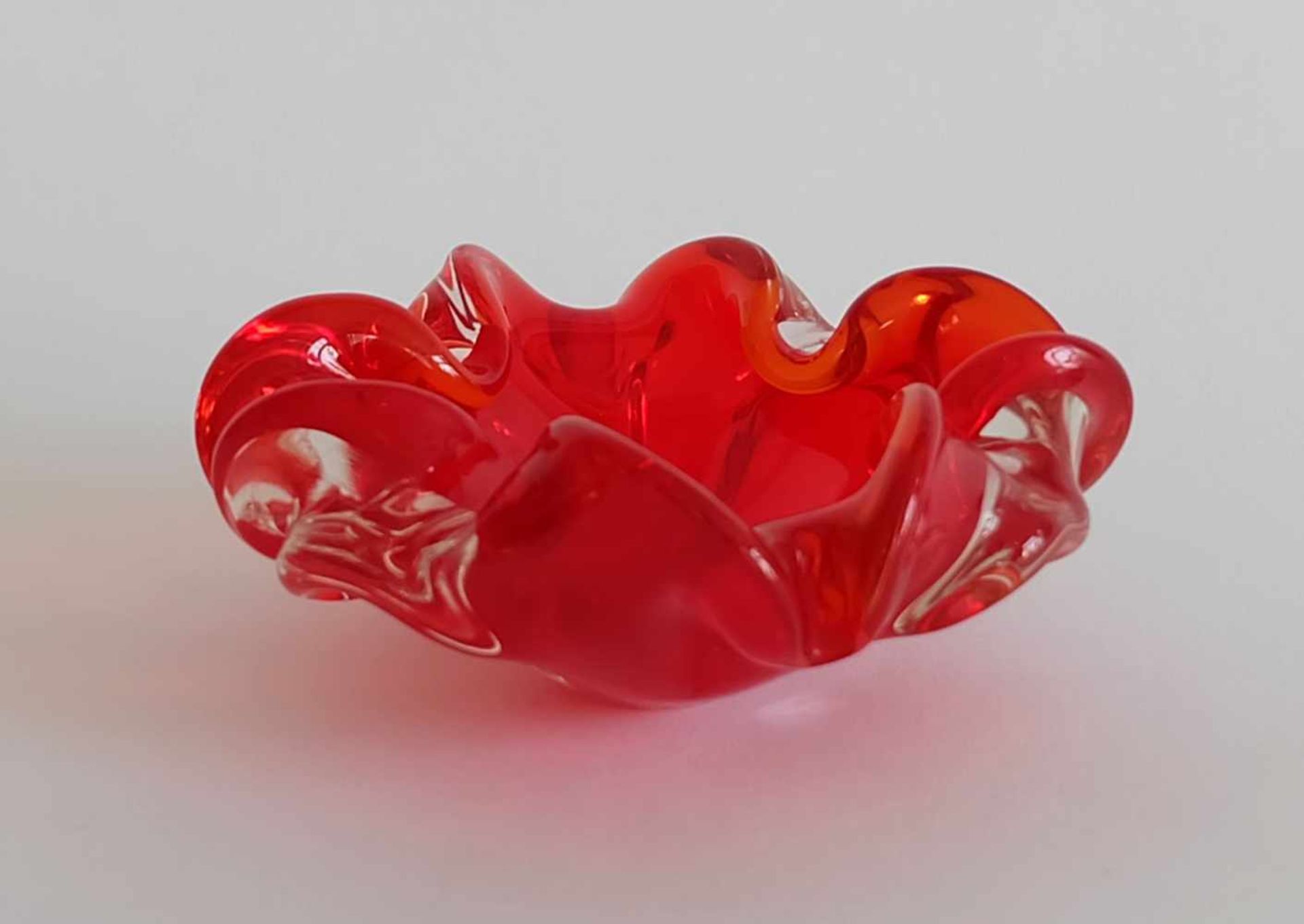 ASCHENBECHER, Murano, 1950er-Jahre, Glas, 8x eingezogen, 4 Ablagen, 5,5 x 13 cm