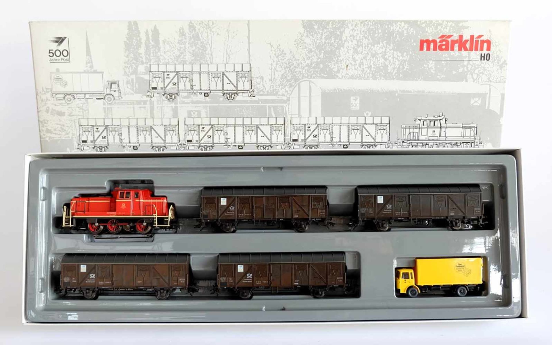 ZUGPACKUNG, "500 Jahre Post", Diesellokomotive BR 260 mit 4 Güterwagen sowie Paketpost-Lkw, Herst.