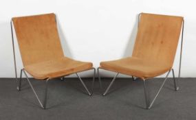 PAAR BACHELOR CHAIRS, Modell 3351, verchromtes Metall, hellbraunes Leder, H 75, Entwurf 1953 von