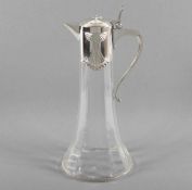 JUGENDSTIL-KARAFFE, farbloses Glas, beschliffen, Metallmontur, versilbert, H 30, Straußenmarke, WMF,