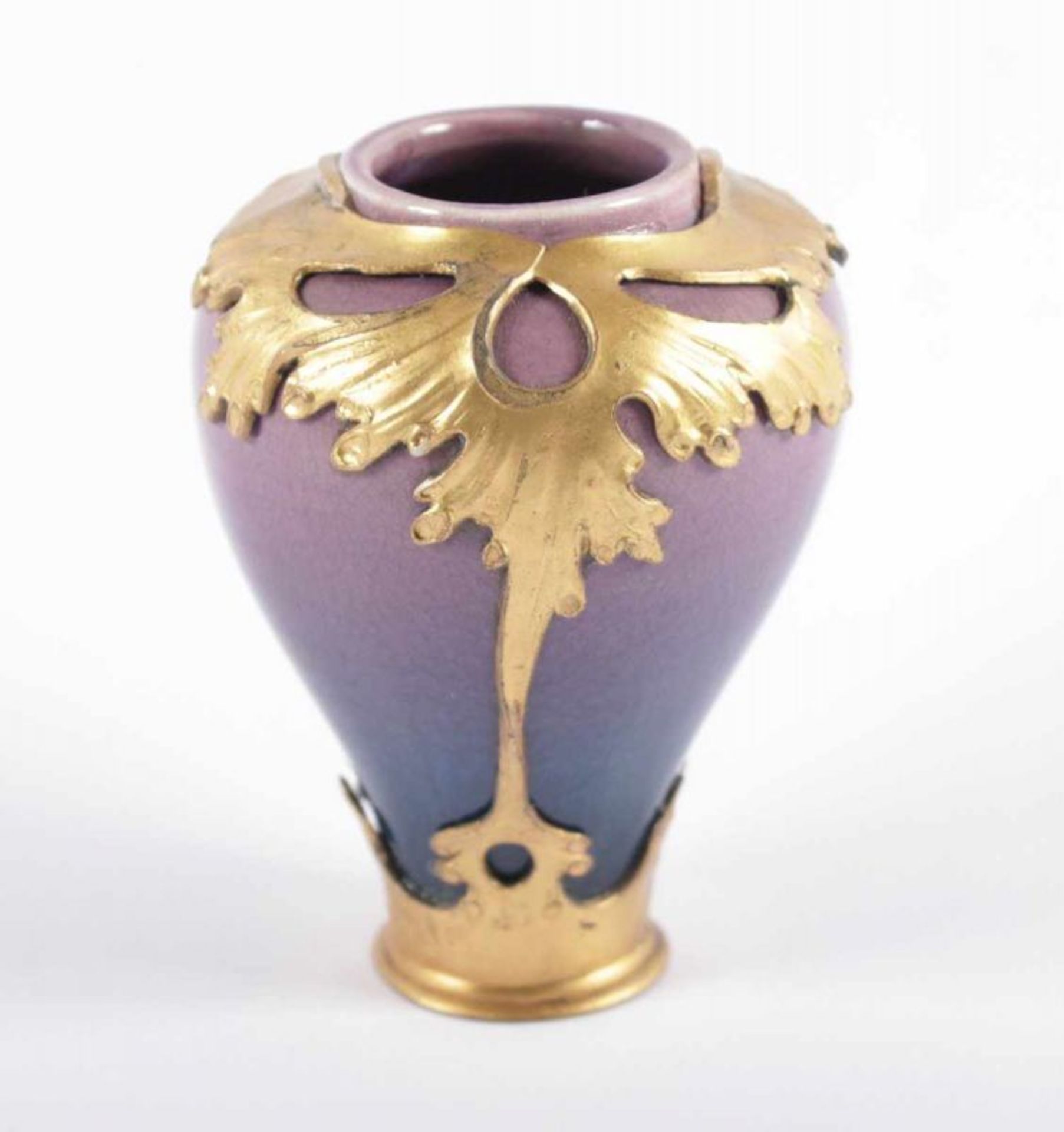 VASE, Keramik, mit Metallmontur, H 10, am Boden signiert, ORIVIT, um 1910 22.00 % buyer's premium on