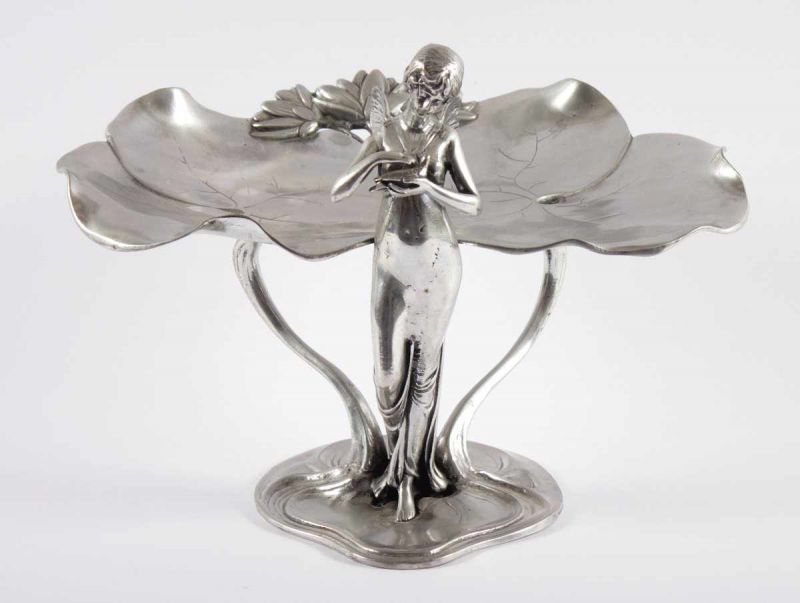 FIGURALE JUGENDSTIL-SCHALE, Zinn, Darstellung der Psyche, H 20, FRANKREICH, um 1900 22.00 % buyer'