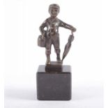 BUBE MIT SCHIRM, Bronze, H 7, Serpentinsockel (besch.) 22.00 % buyer's premium on the hammer price