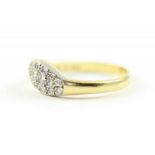 DIAMANTRING, 750/ooo Gelbgold, besetzt mit kleinen Diamanten in Pavéfassung, RG 58, 3,9g 22.00 %