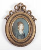 MINIATUR, "Biedermeier-Damenportrait", polychrome Malerei/Elfenbein, Dm 5, Messingrahmen, DEUTSCH,