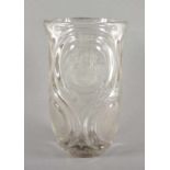 GROSSE VASE, Glas, geätzte Medaillons, H 31, Fachschule Eisenbrod, 1945 22.00 % buyer's premium on