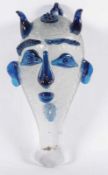 WANDMASKE "SATYR", farbloses Glas, blau getönte Appliken, L 40, wohl MURANO, 20.Jh. 22.00 % buyer'