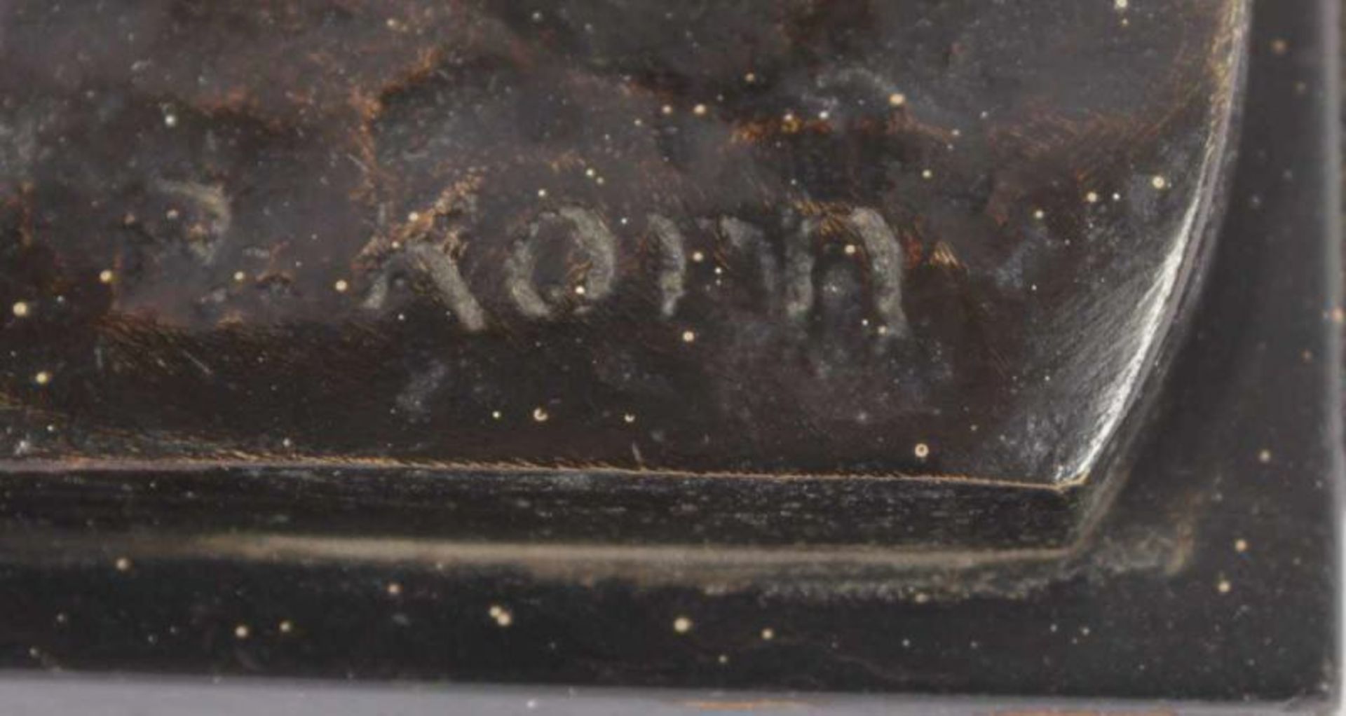 KORN, Johann Robert, "Rehbock", Bronze, H 19, auf dem Stand signiert, Marmorsockel 22.00 % buyer's - Bild 3 aus 3