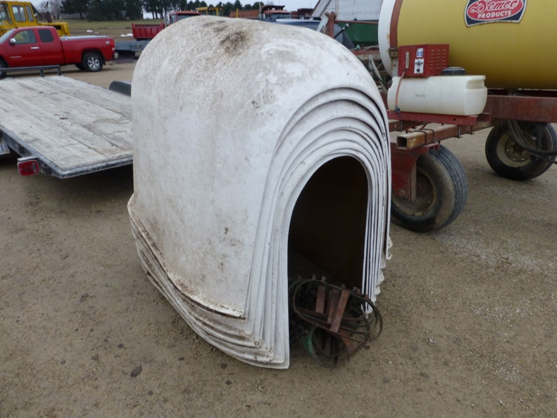 Calf huts w/ feeders