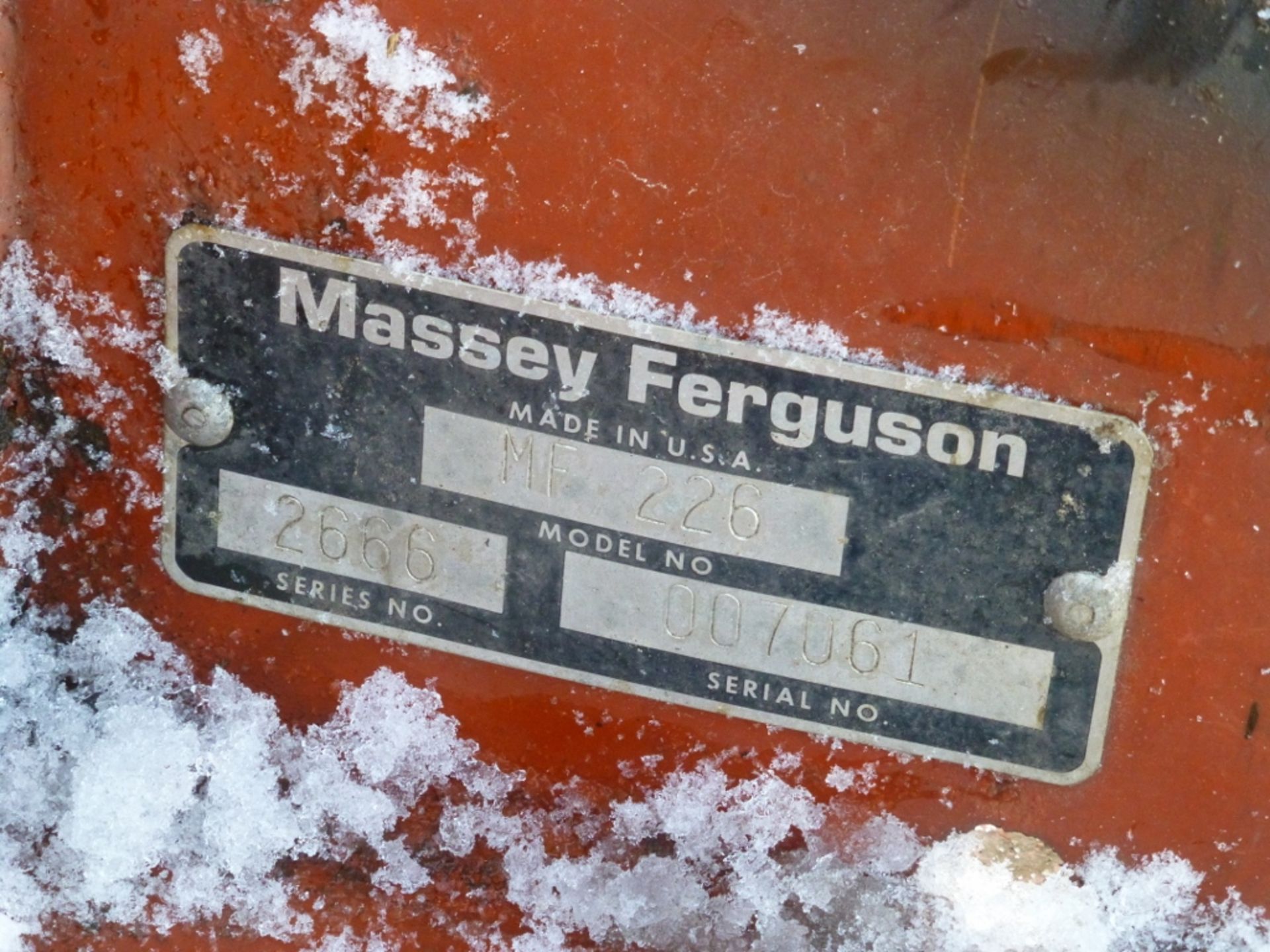 7’ Massey Ferguson 226 blade, 3pt attachment - Image 3 of 3