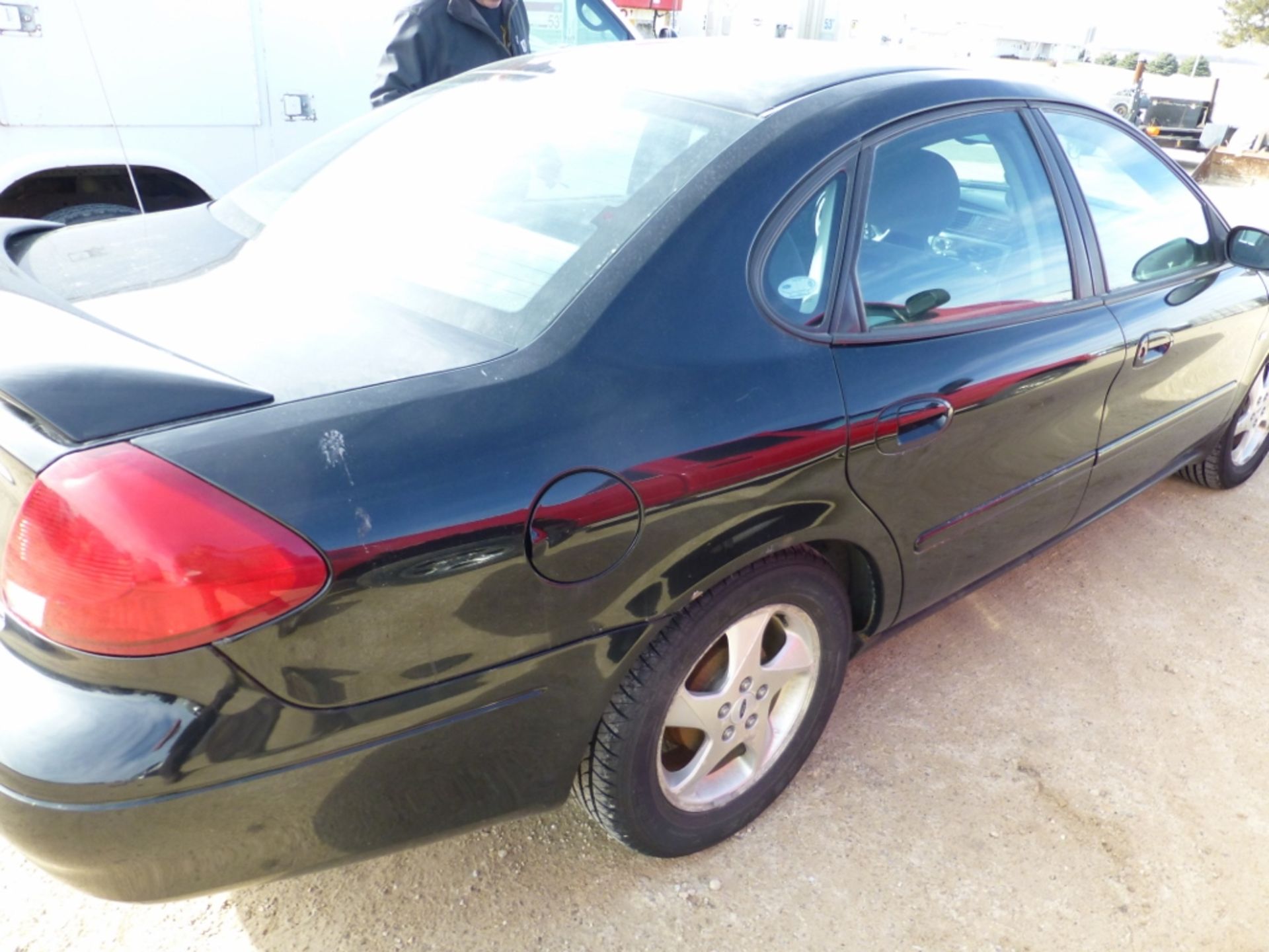 2003 Ford Taurus SES - Image 13 of 24