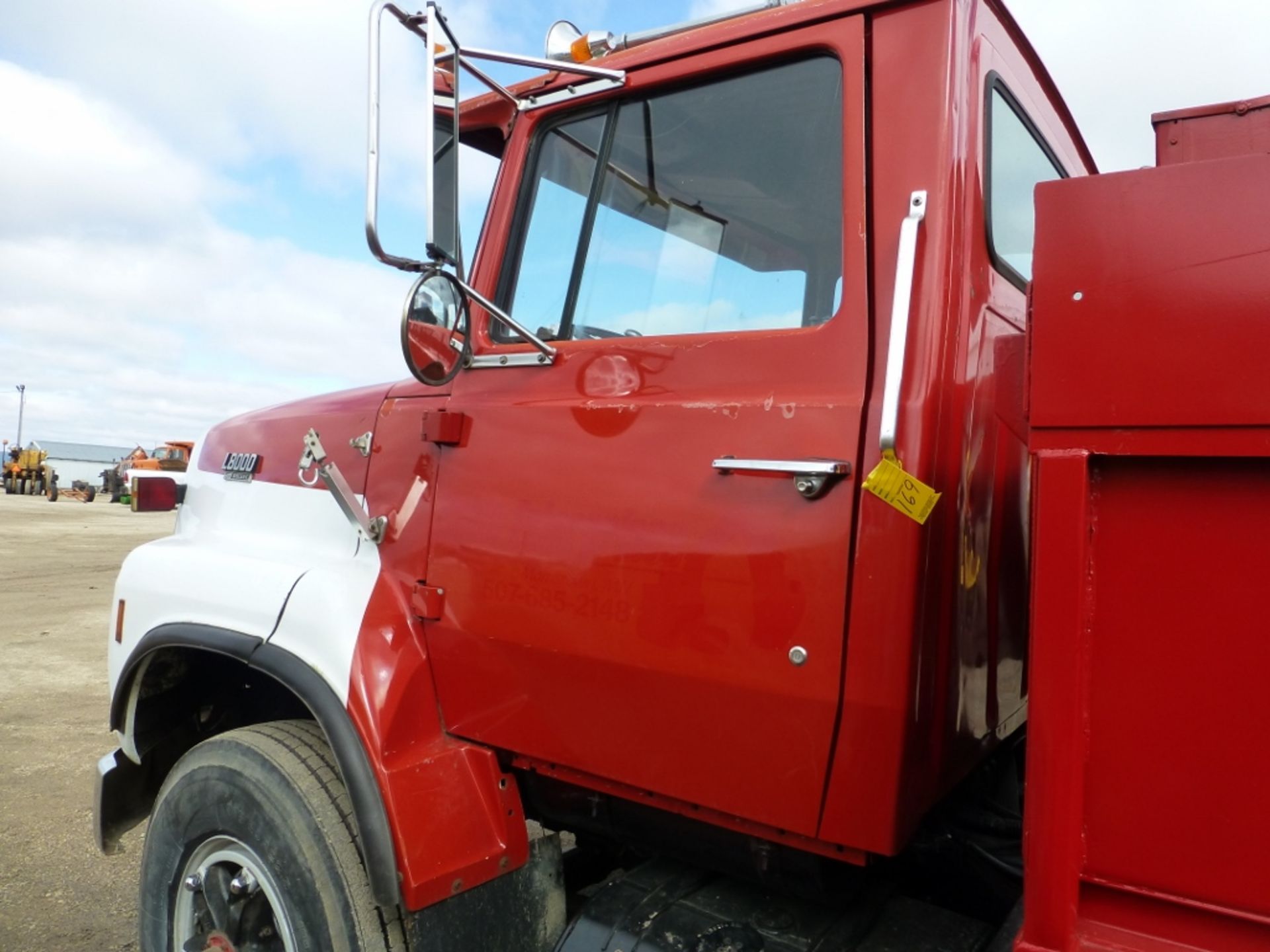 1984 Ford L8000 - Image 20 of 29