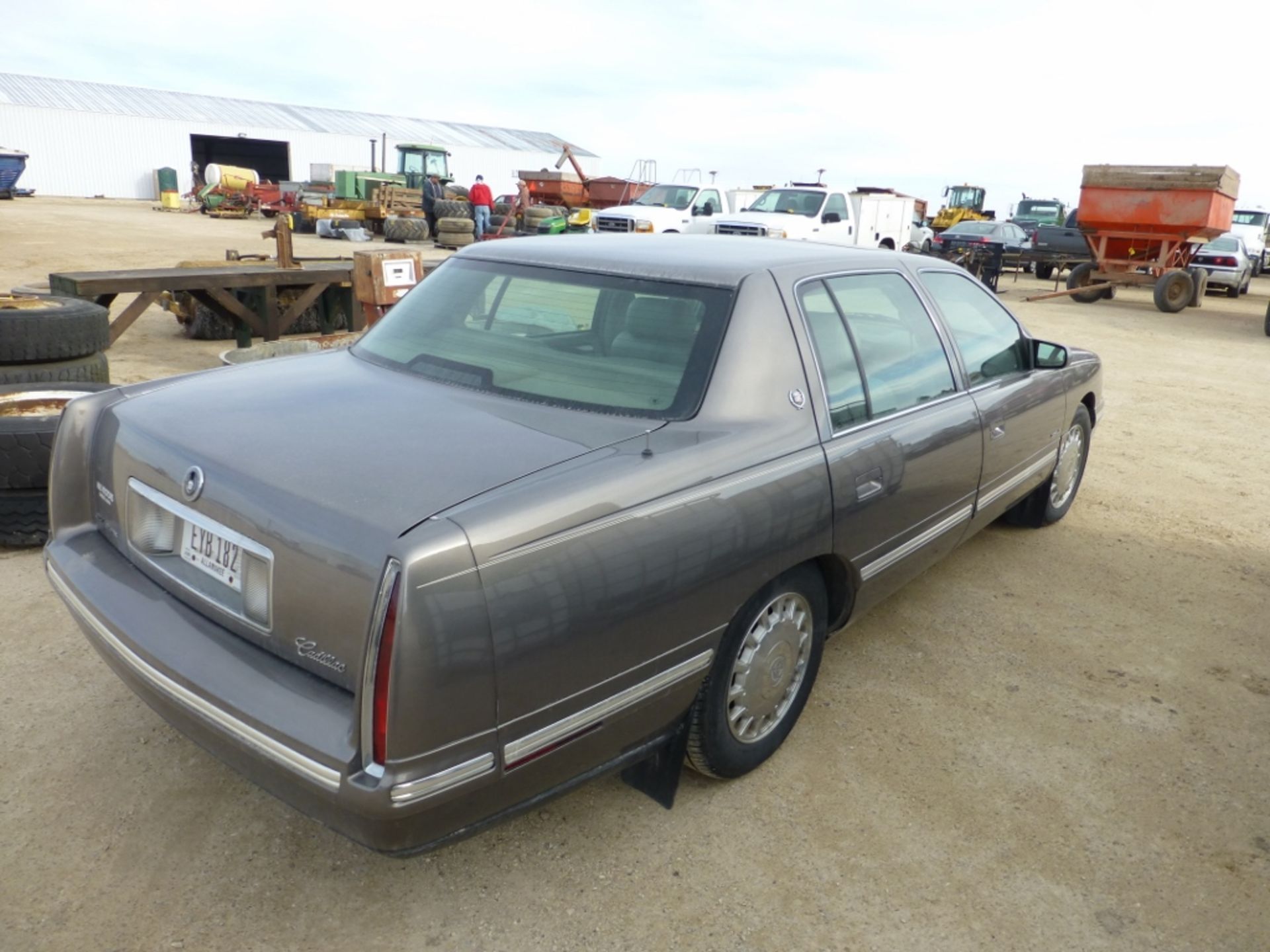 1998 Sedan Cadillac Deville - Image 9 of 22