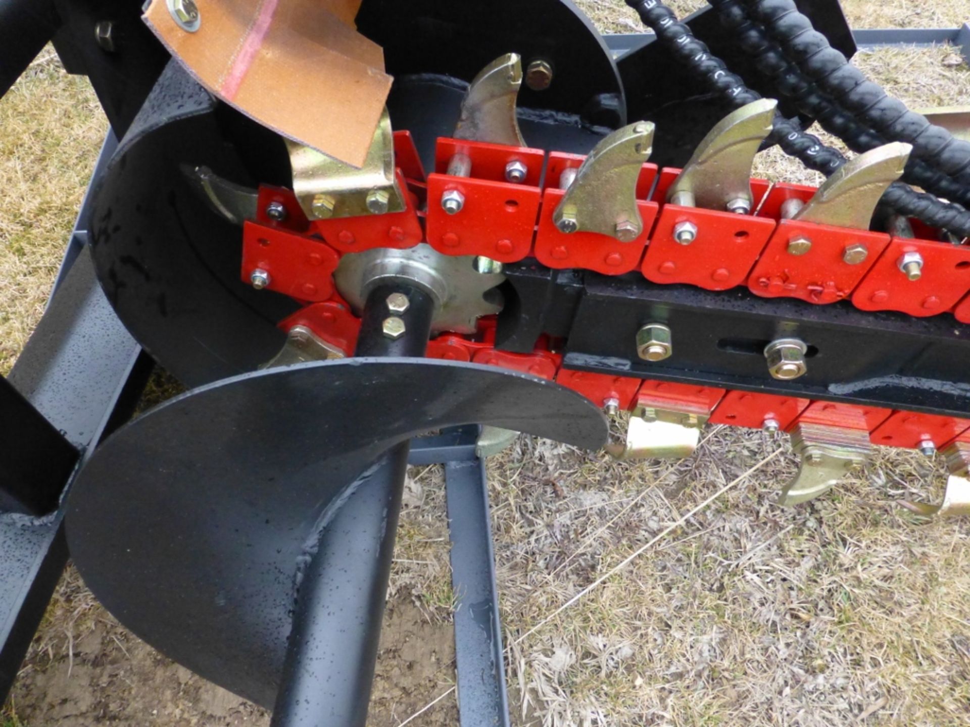 Skidsteer hydraulic trencher - Image 7 of 7