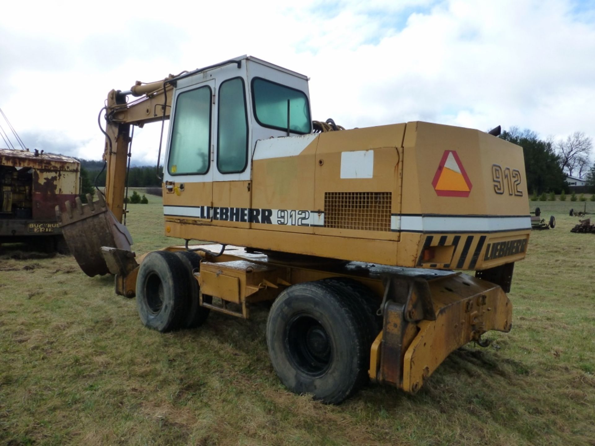 Liebherr 912 wheel excavator - Image 18 of 30