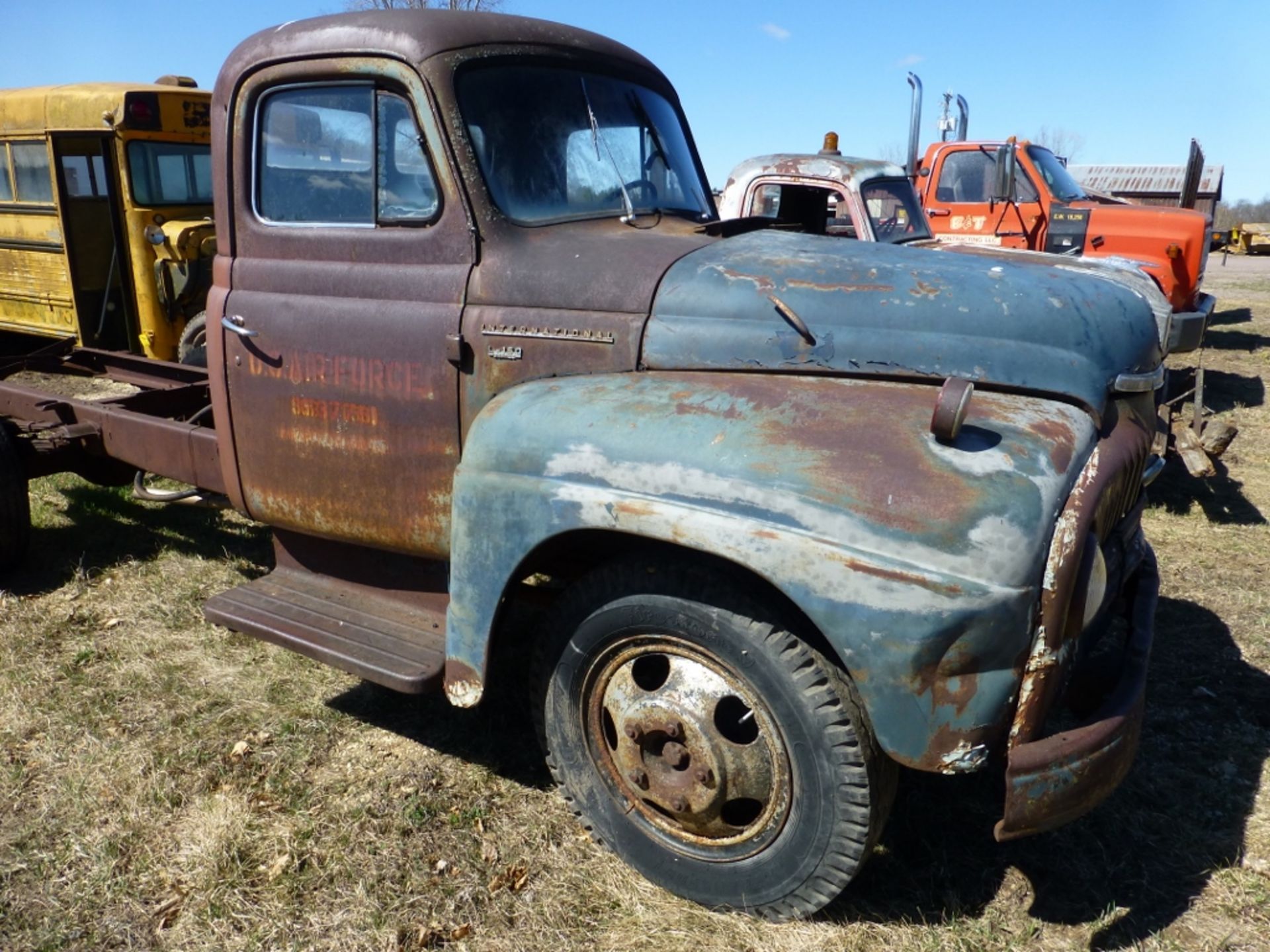 1950 IH L150 Cab and Chassi