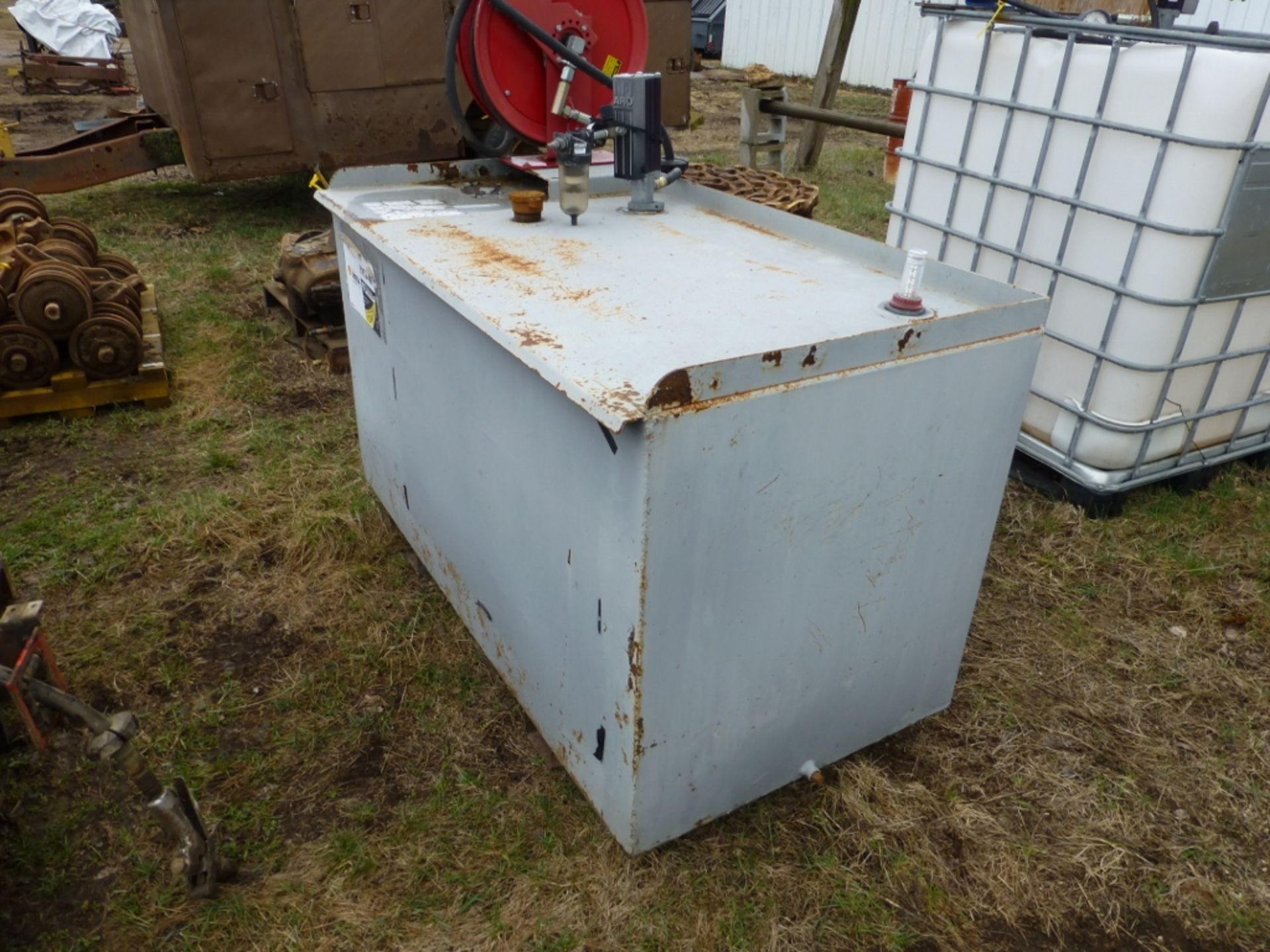 Metal oil tank with pump, hose, and reel - Image 6 of 6