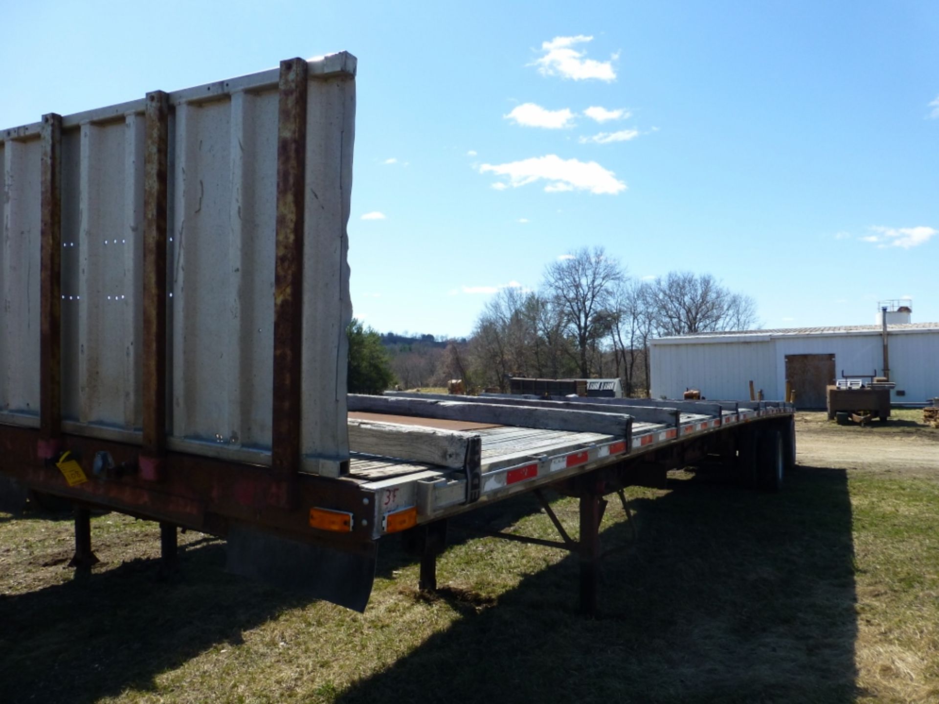 2000 transcraft 48’ flat, steel-aluminum combo, spread axle. - Image 4 of 10