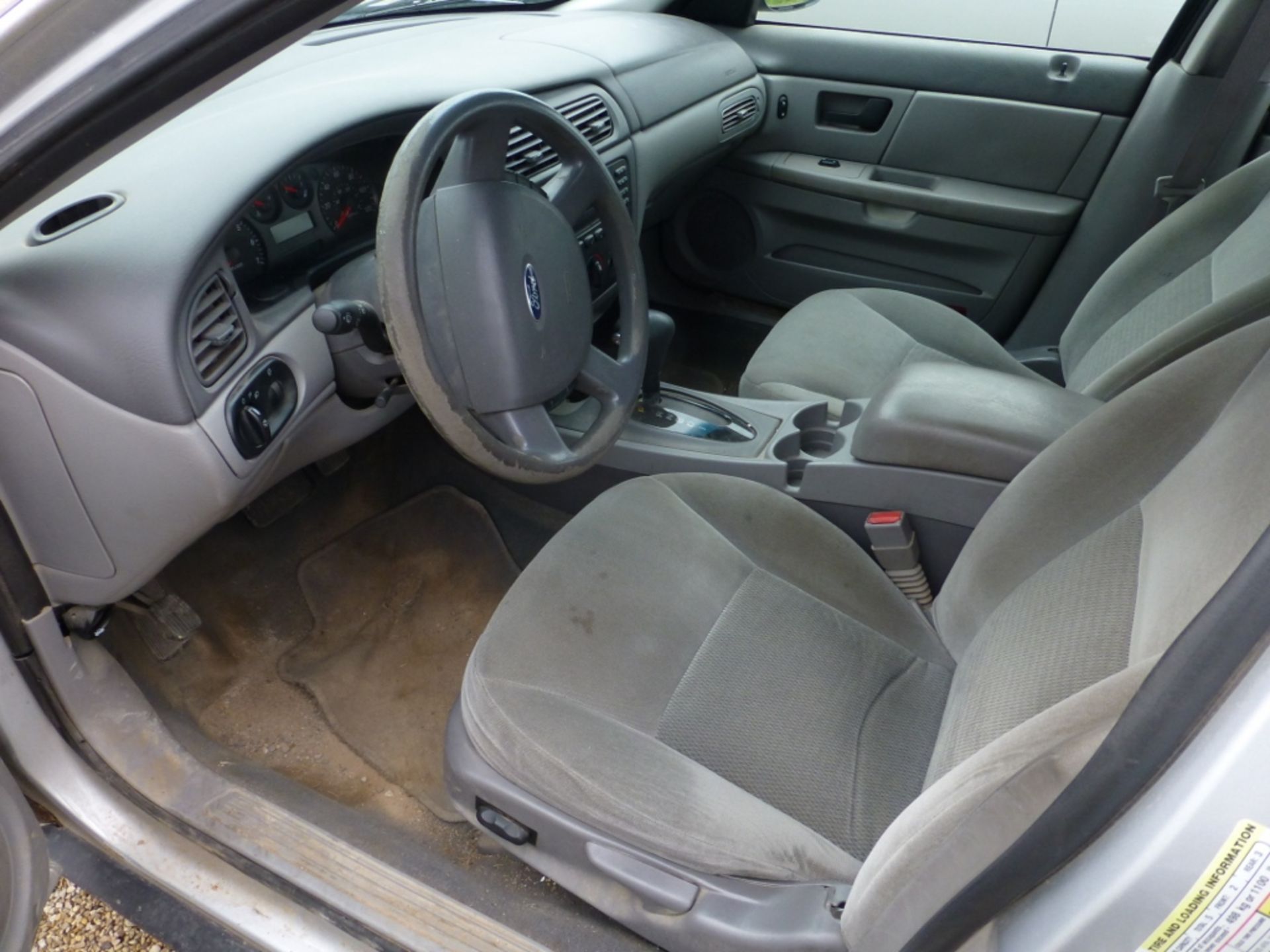 2007 Ford Taurus, 4 door, Sedan, Silver, automatic transmission, 245,506 miles, unverified. - Image 22 of 29