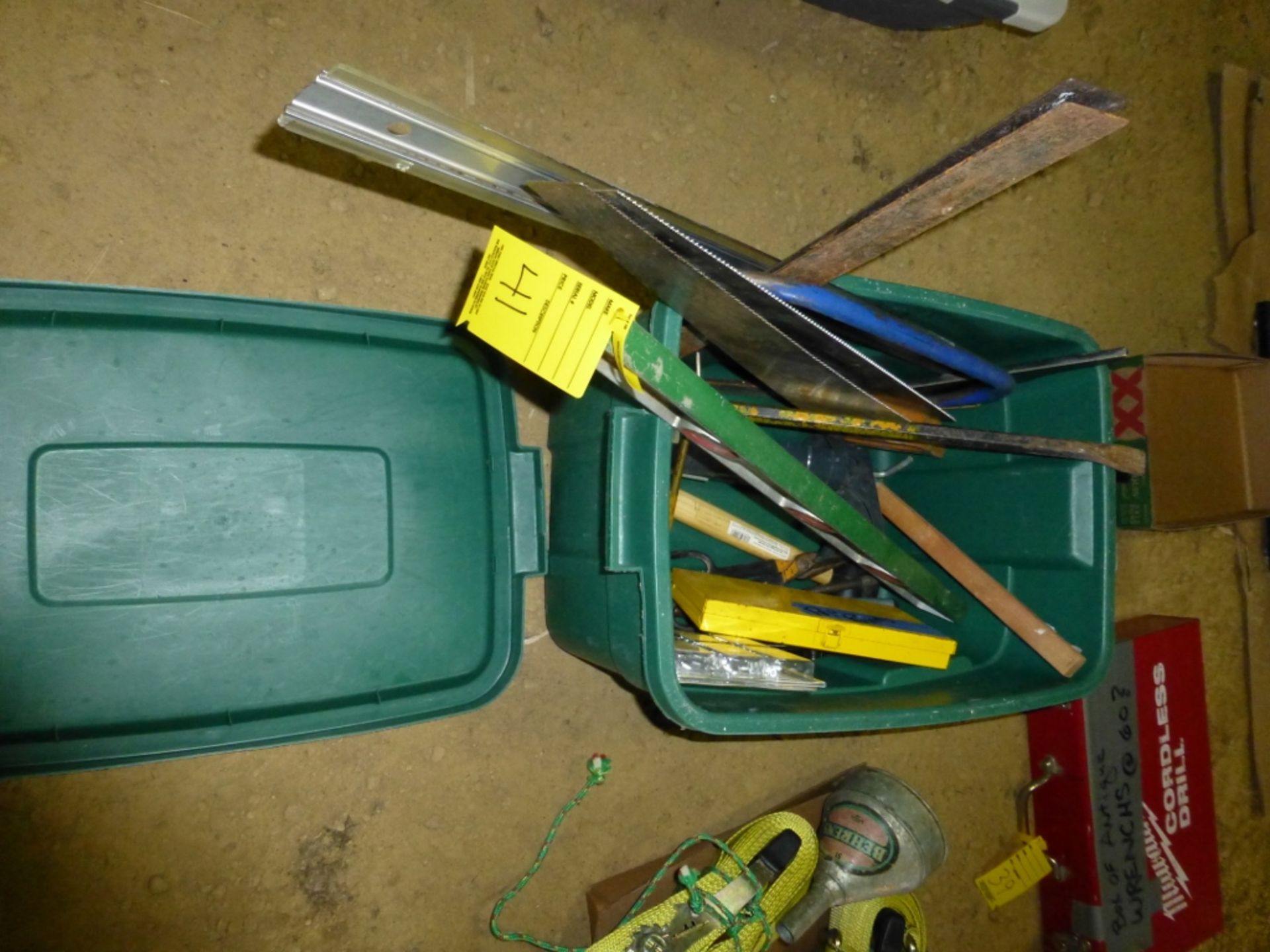 Rubber tote with level, saws, pop-rivets, rubber mallet, wire brush- everything you need! - Image 2 of 6