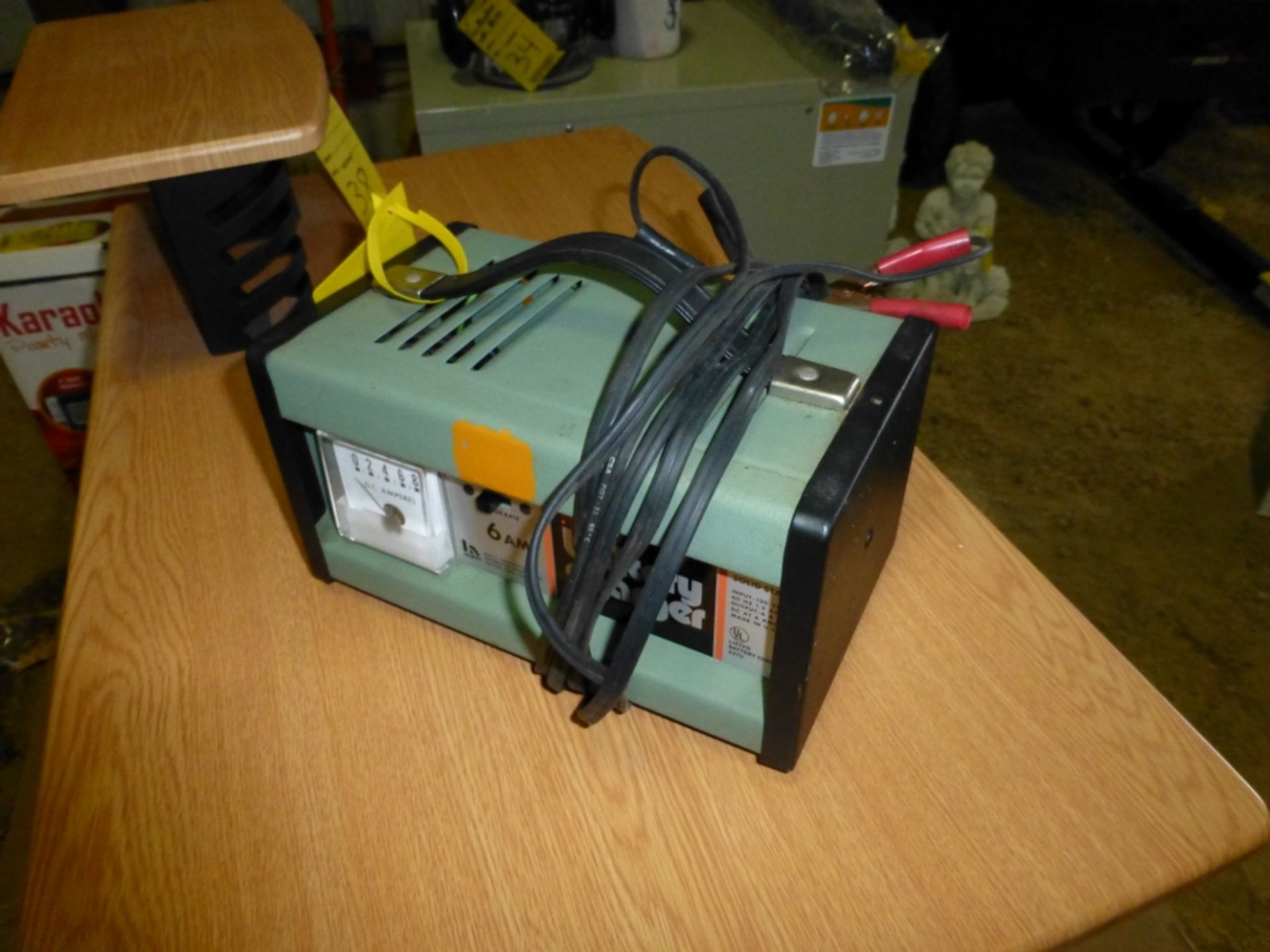 Huffy 6 amp battery charger - Image 2 of 2