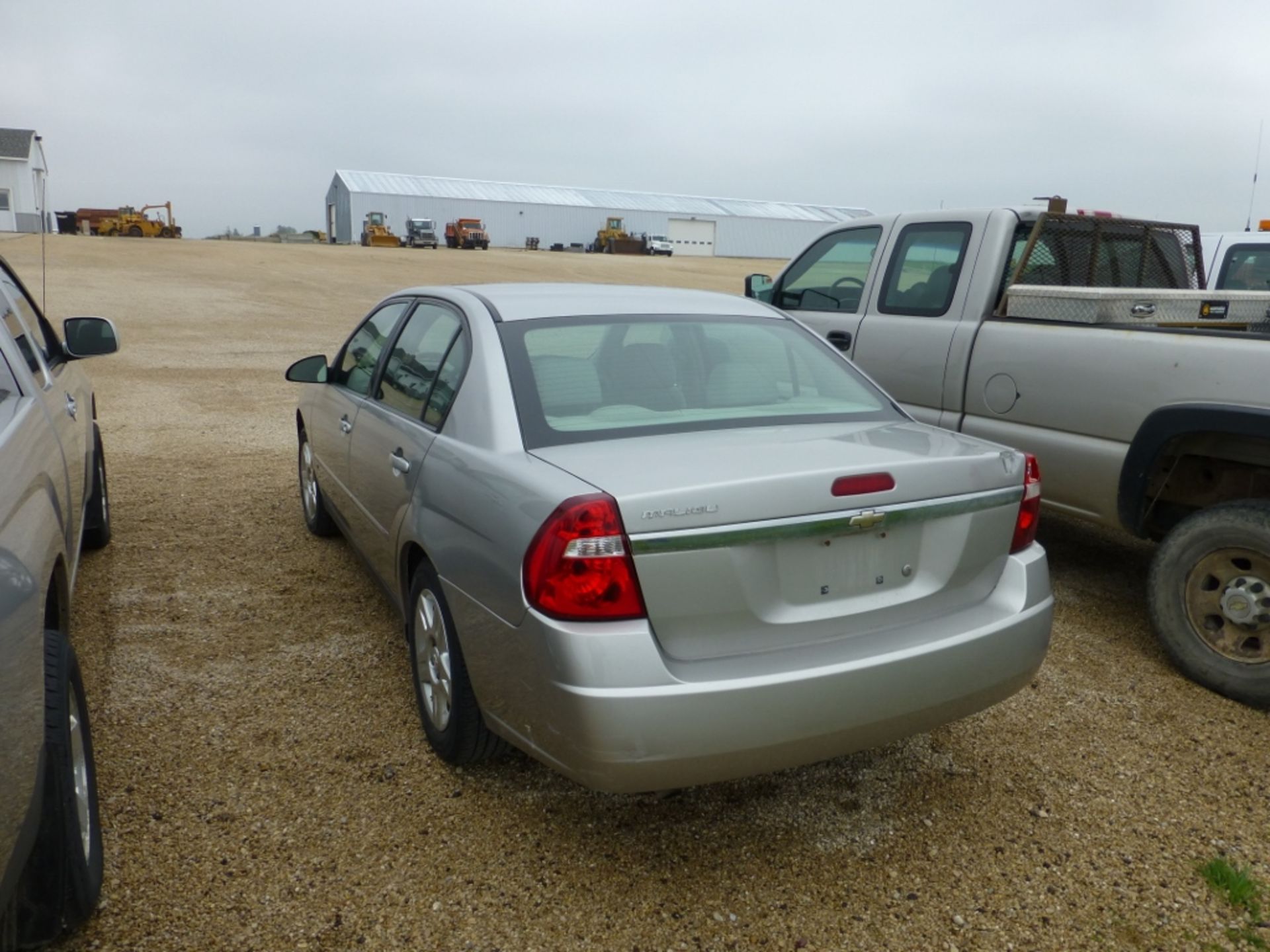 2008 Chevy Malibu, 4 door, Sedan, Silver, automatic transmission, 180,199 miles, unverified.  Tire - Image 26 of 26