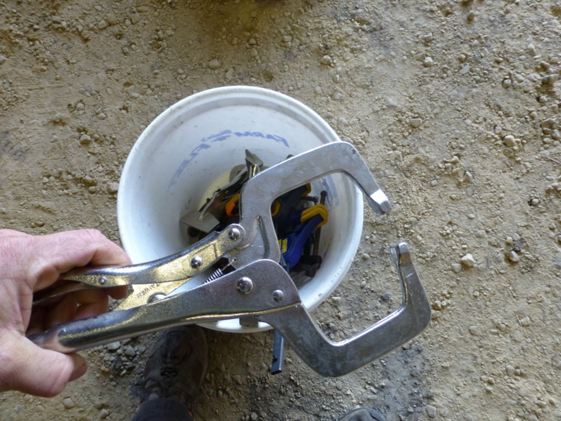 Bucket with several clamps, quikgrips, and c-clamps - Image 3 of 4