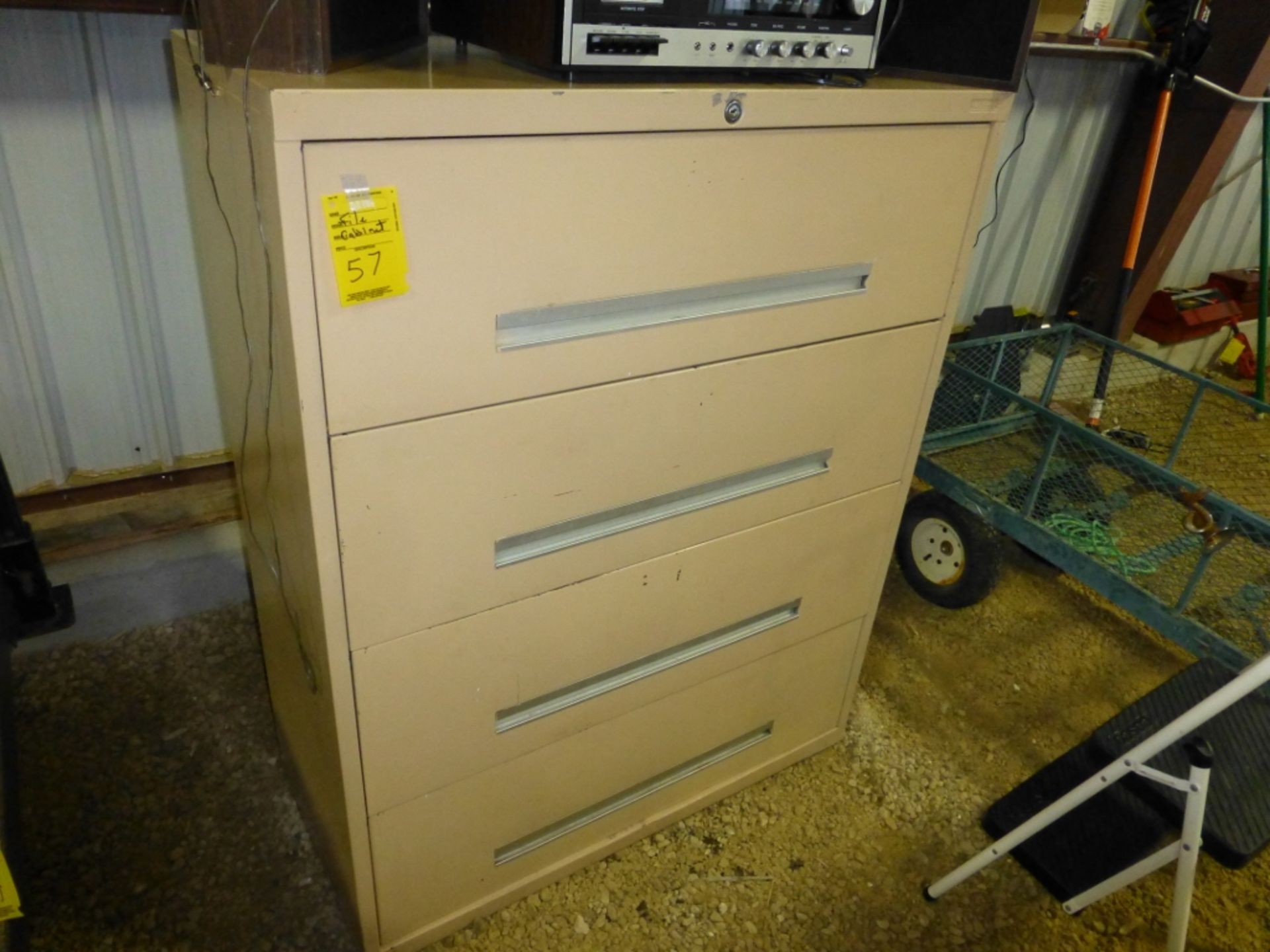 4-drawer file cabinet - Image 2 of 3