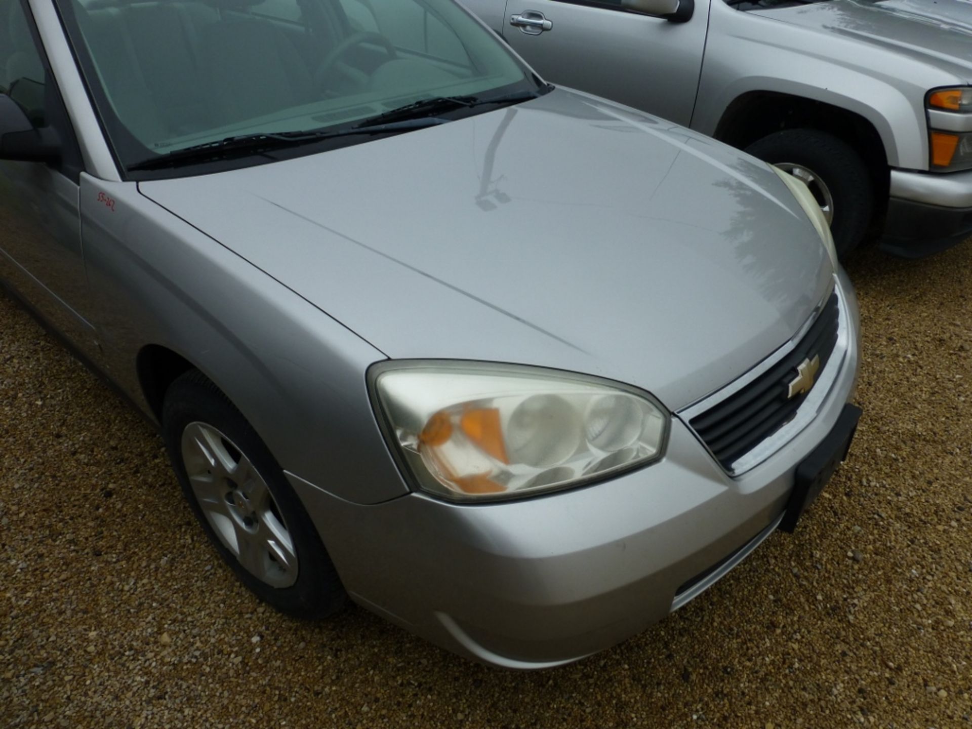 2008 Chevy Malibu, 4 door, Sedan, Silver, automatic transmission, 180,199 miles, unverified.  Tire - Image 8 of 26