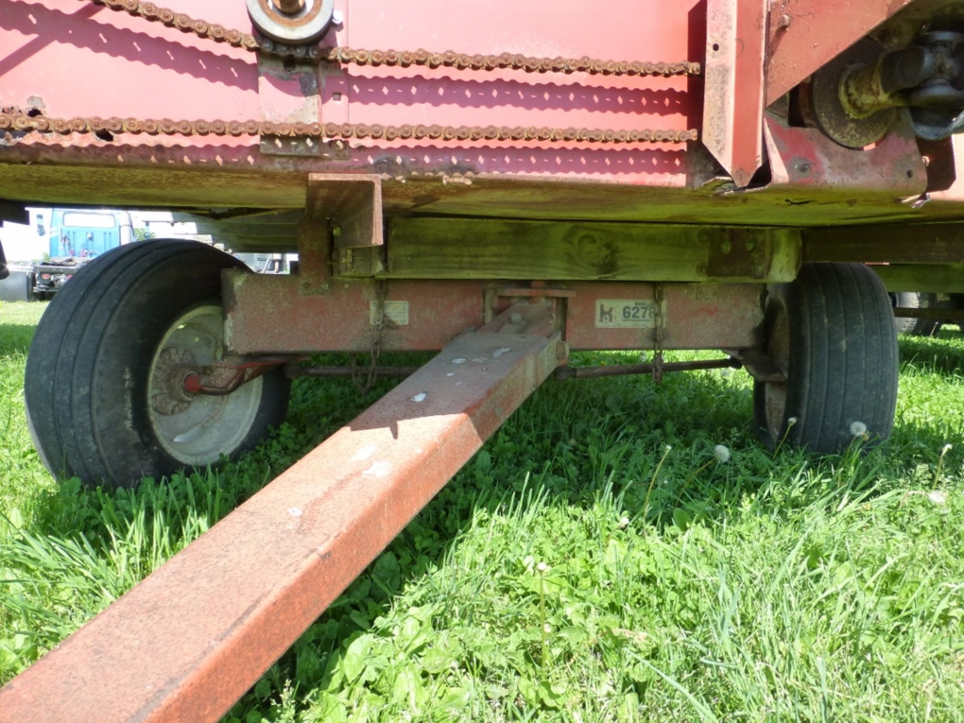 Gehl 970 forage box with Kory 6278 running gear - Image 8 of 17