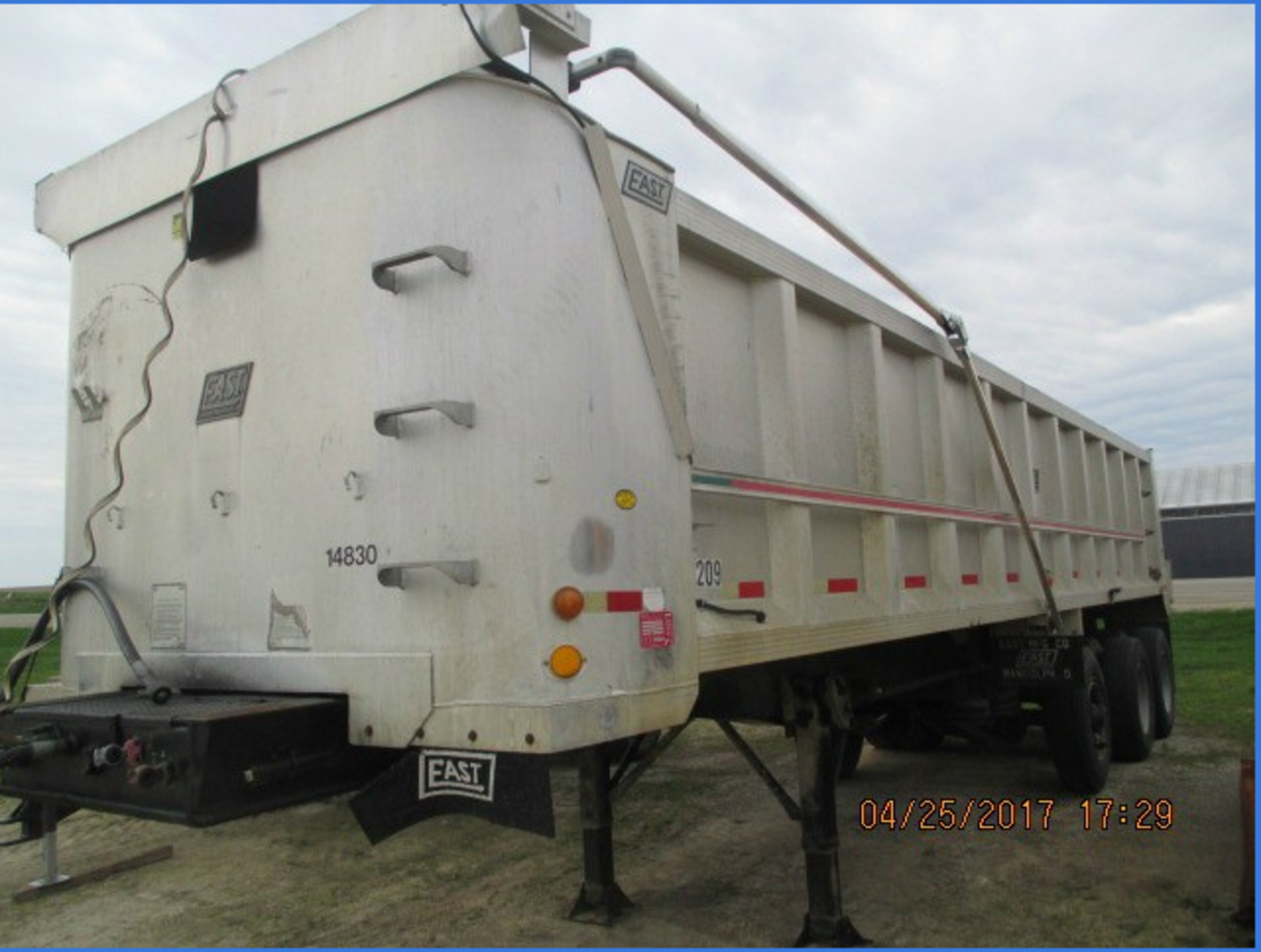 Full Catalog Coming Soon! HEAVY EQUIPMENT , TRUCKS, AG MACHINERY CONSIGNMENT AUCTION - Image 2 of 5