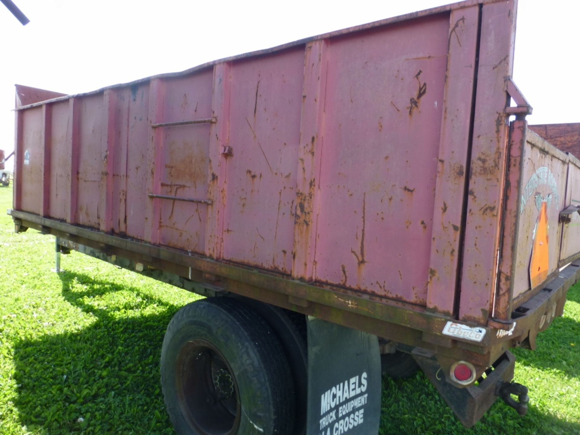 Homemade 15' trailer type dump box - Image 9 of 15