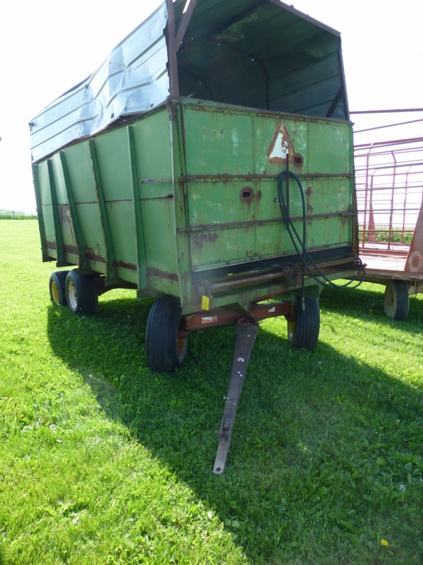 Older style forage box with Knowles running gear