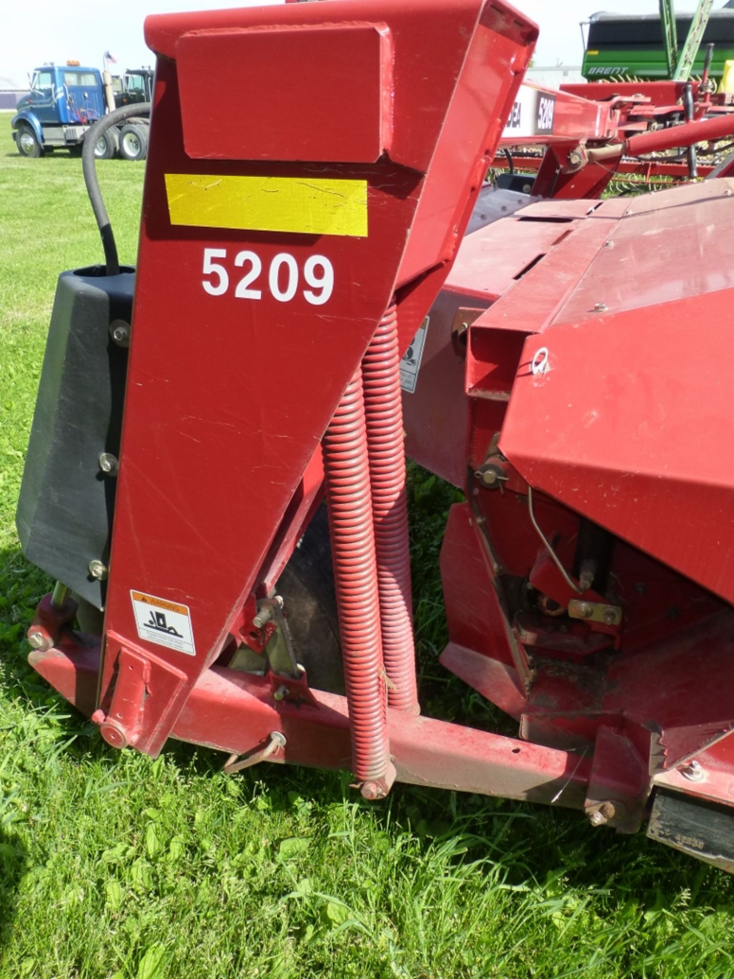 New Idea 5209 9' discbine, with rubber rolls - Image 2 of 14