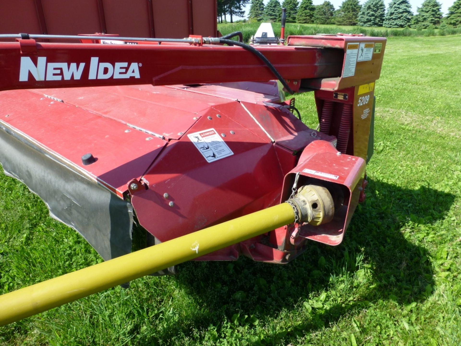 New Idea 5209 9' discbine, with rubber rolls - Image 13 of 14