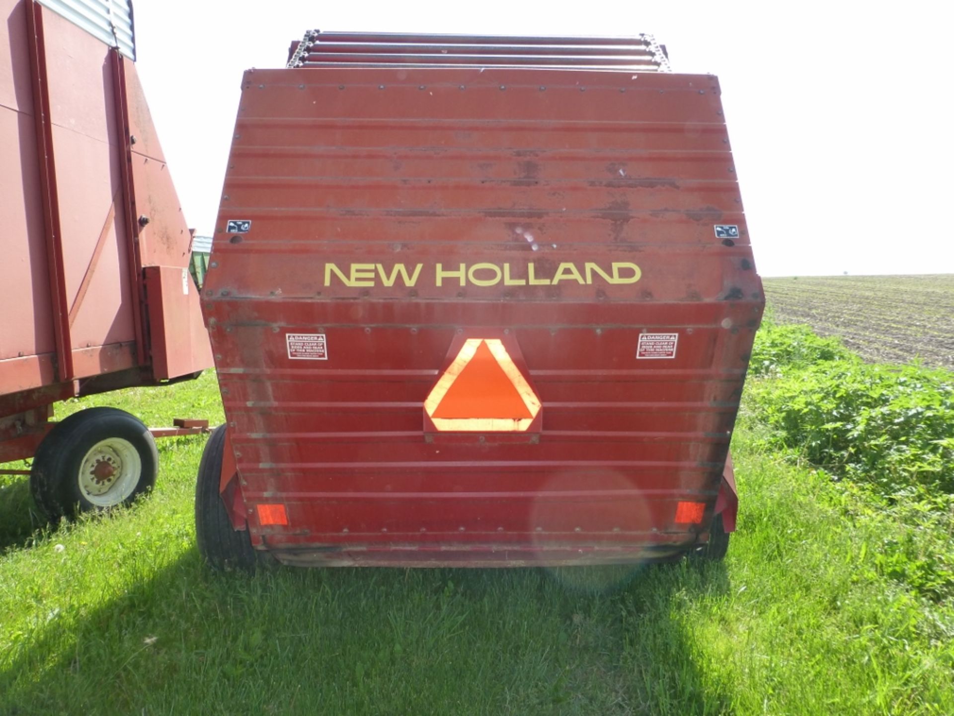 New Holland 851 twine round baler with 6' pickup. SE:563743 - Image 8 of 13