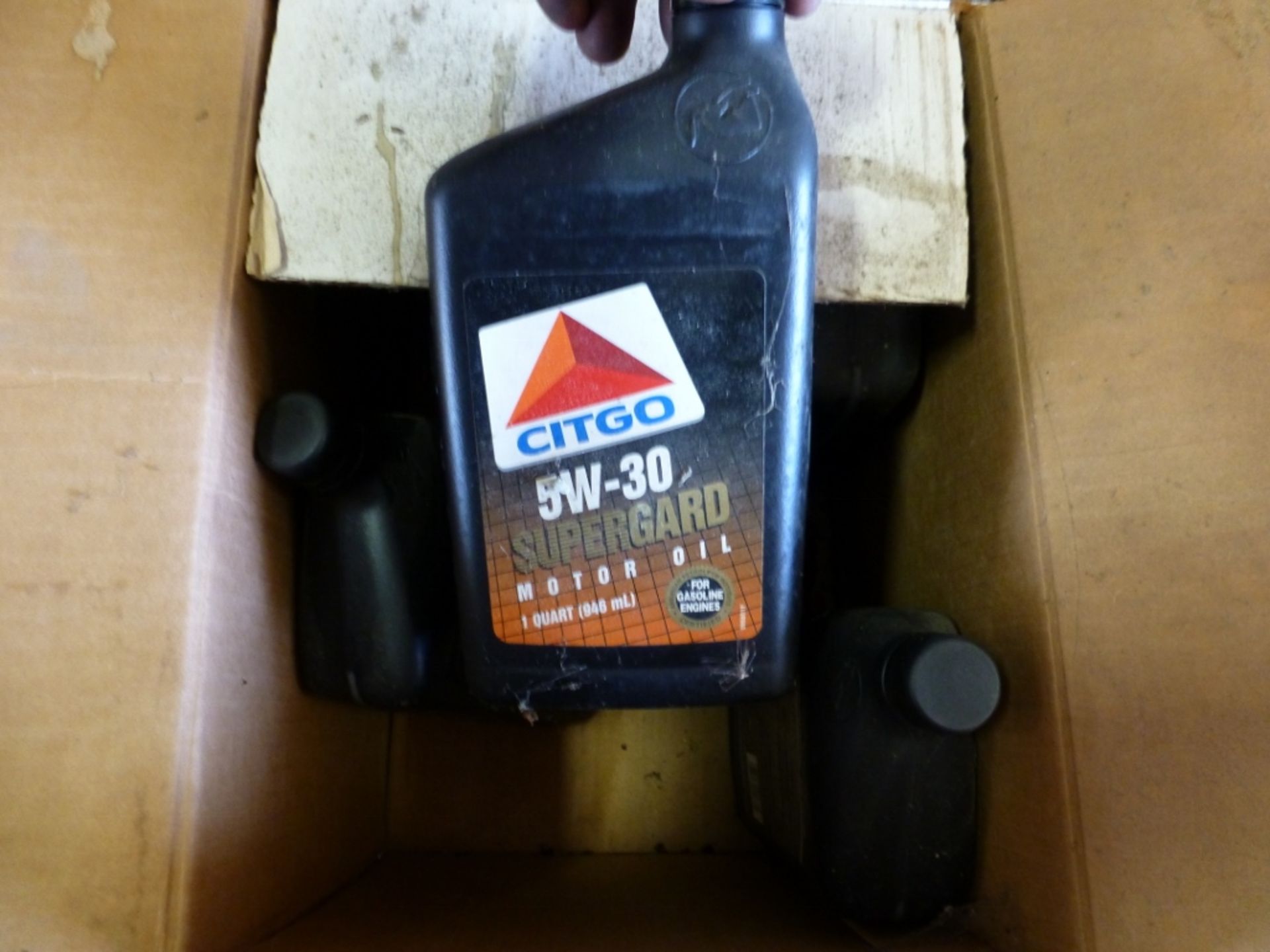 Several boxes of 5-30 engine oil and wiper blades - Image 2 of 5