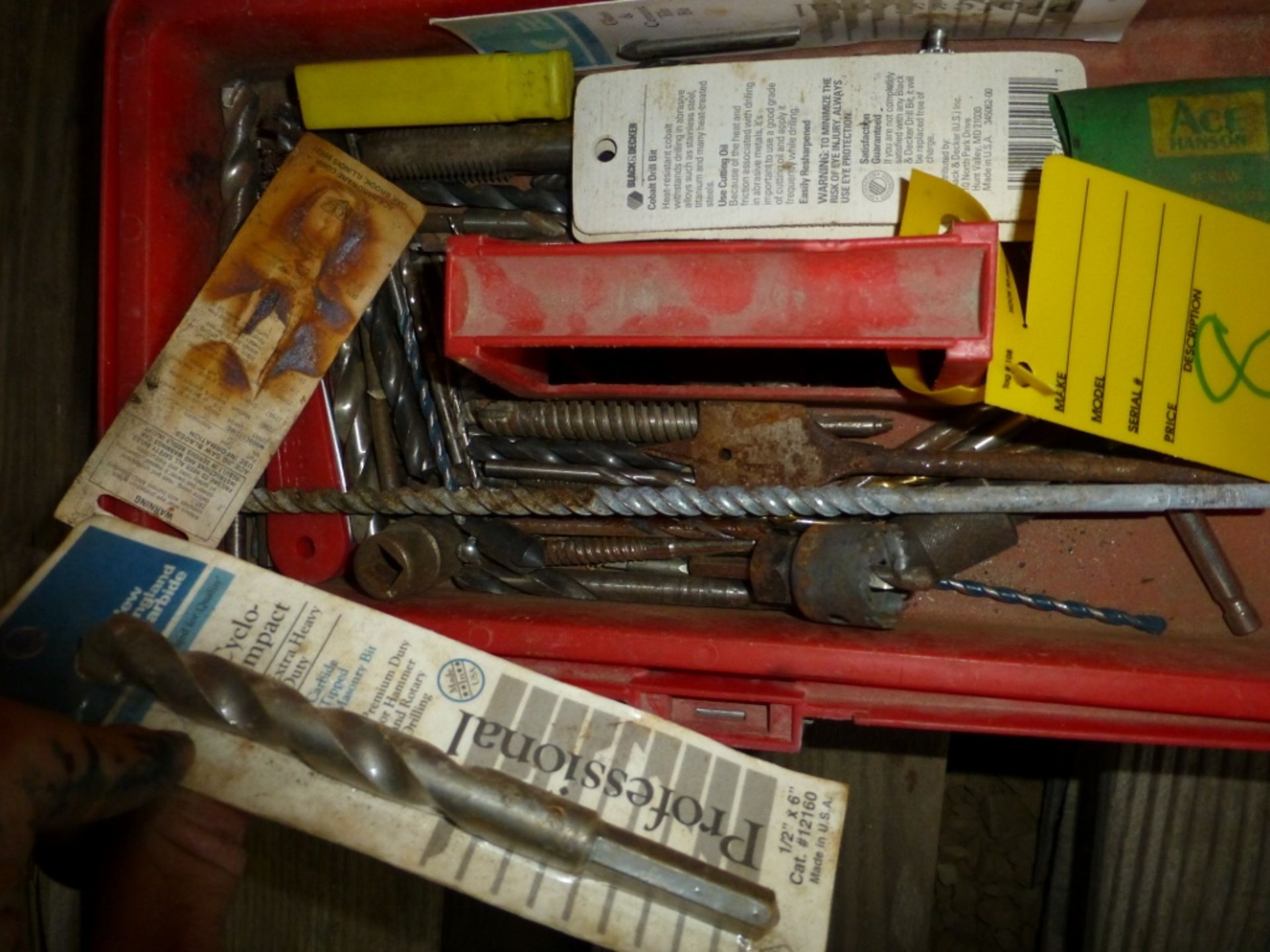 Tool box wit assortment of drill bits - Image 3 of 3