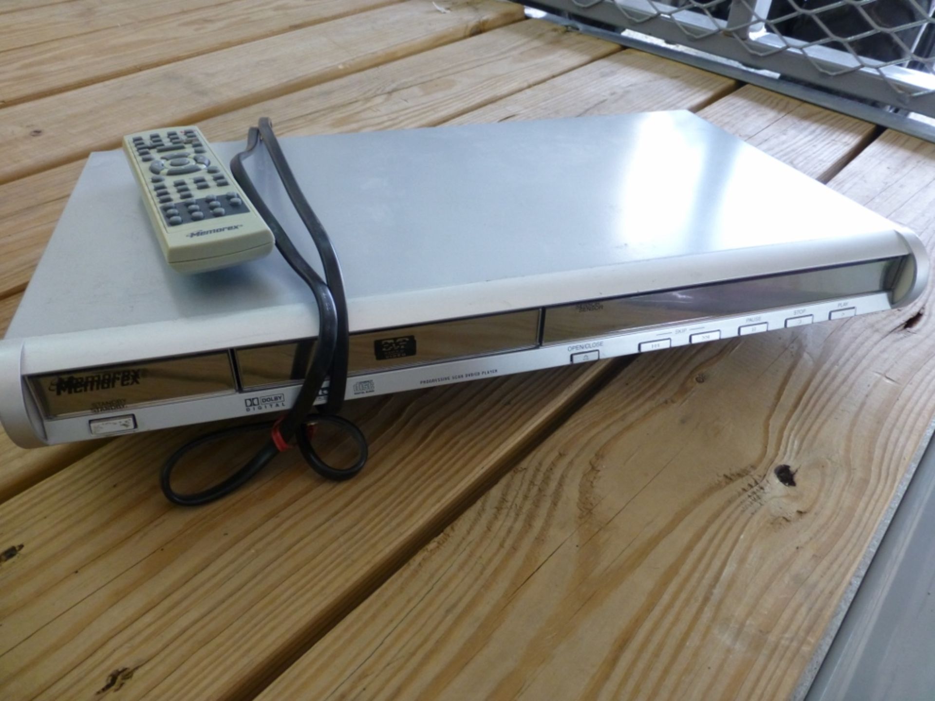 Samtron VCR with Memorex DVD player and digital converter box - Image 2 of 3